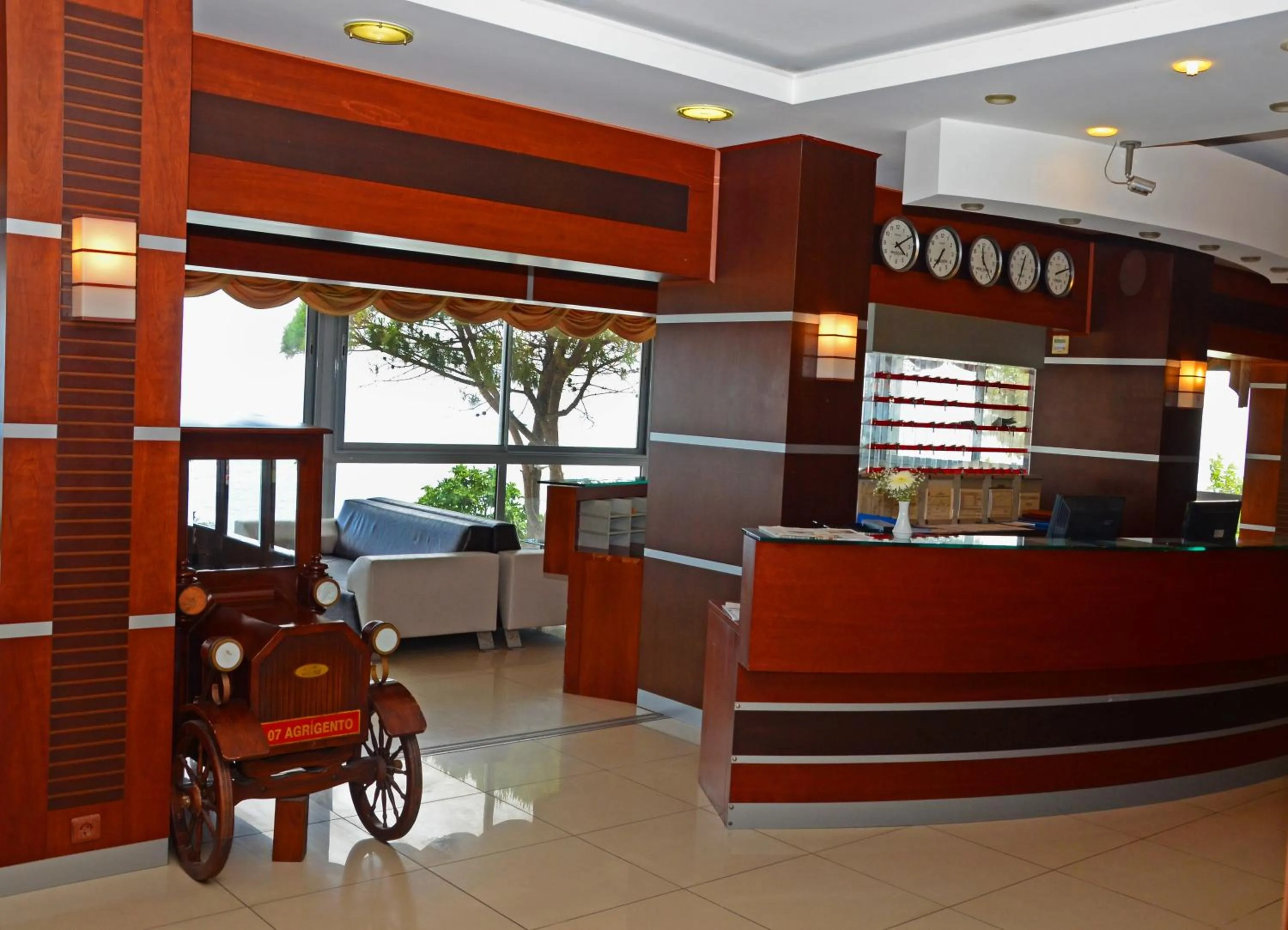 Lobby or reception in Lara Otel