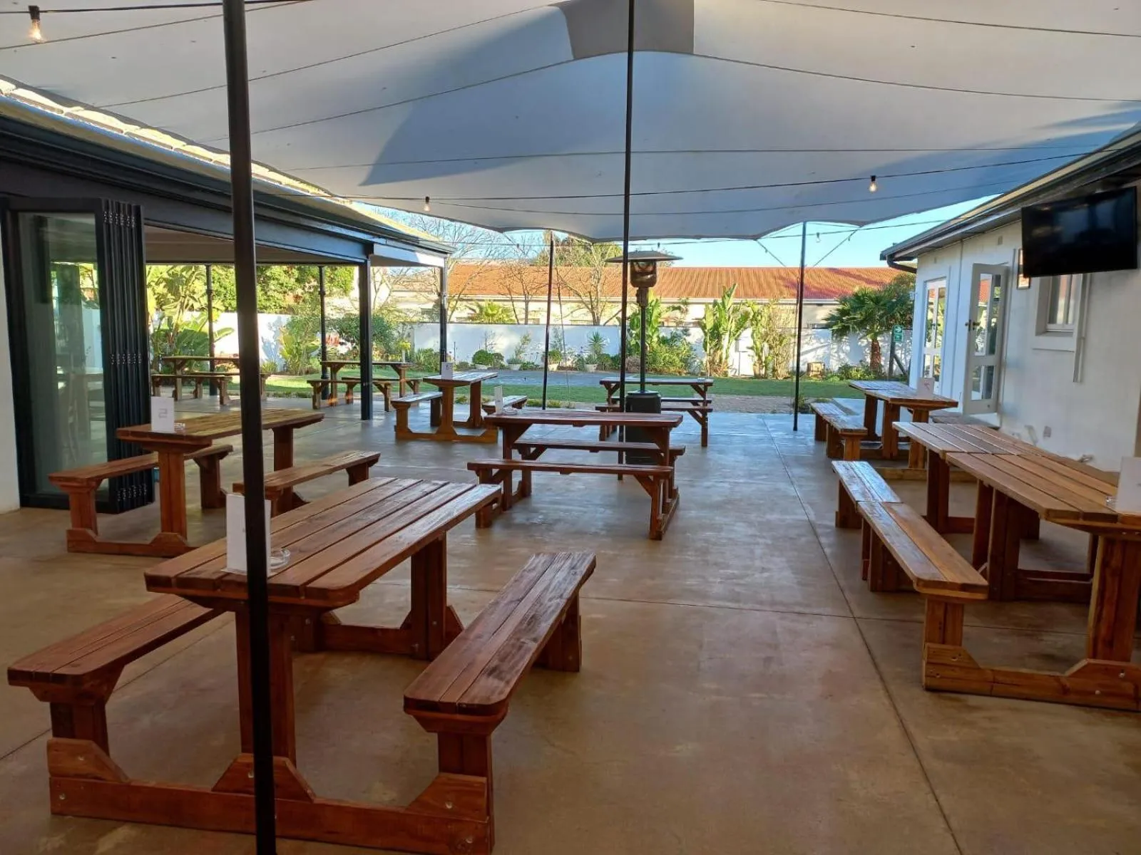 Dining area in Samoa Hotel