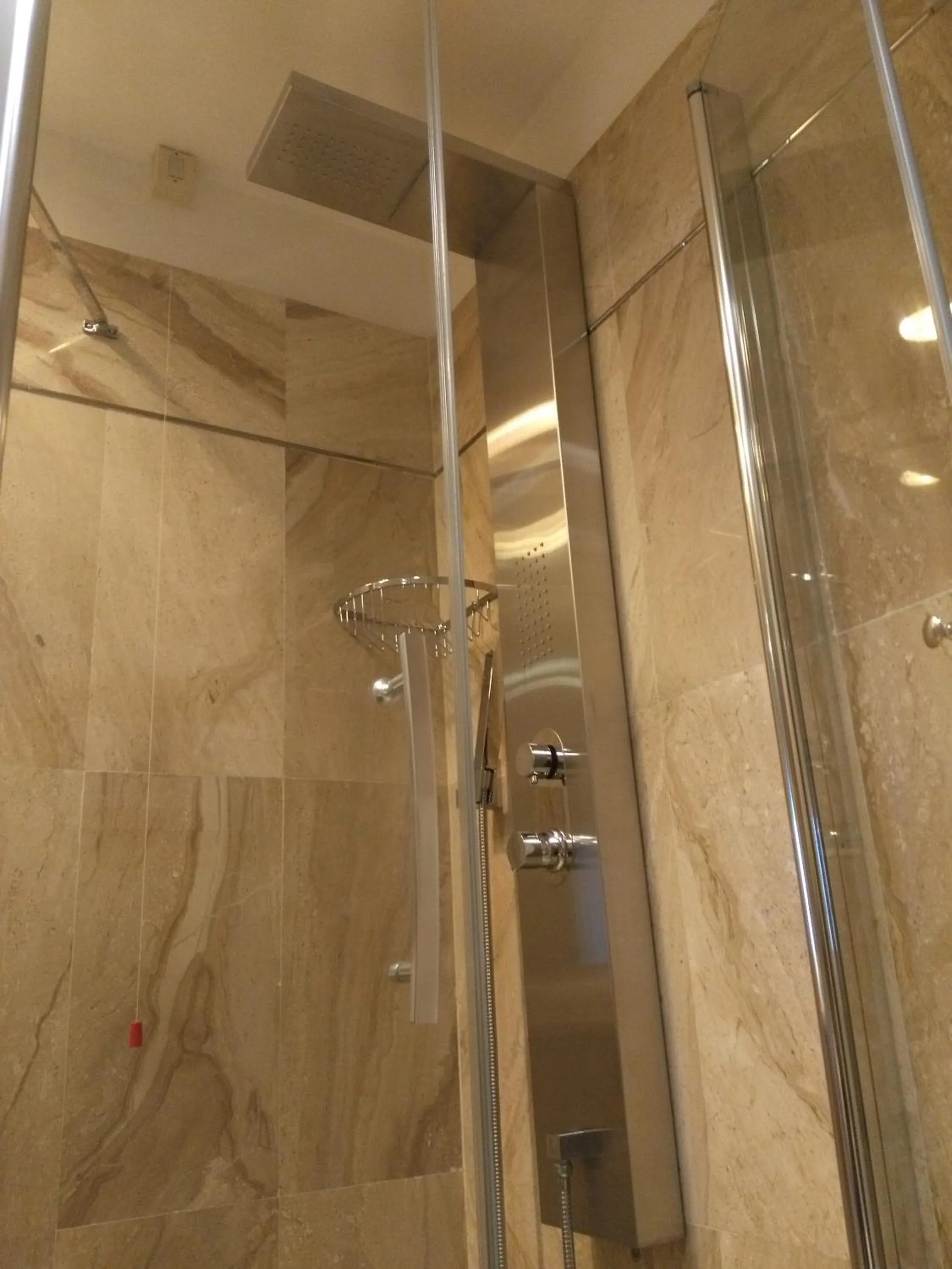 Shower in Circeo Park Hotel
