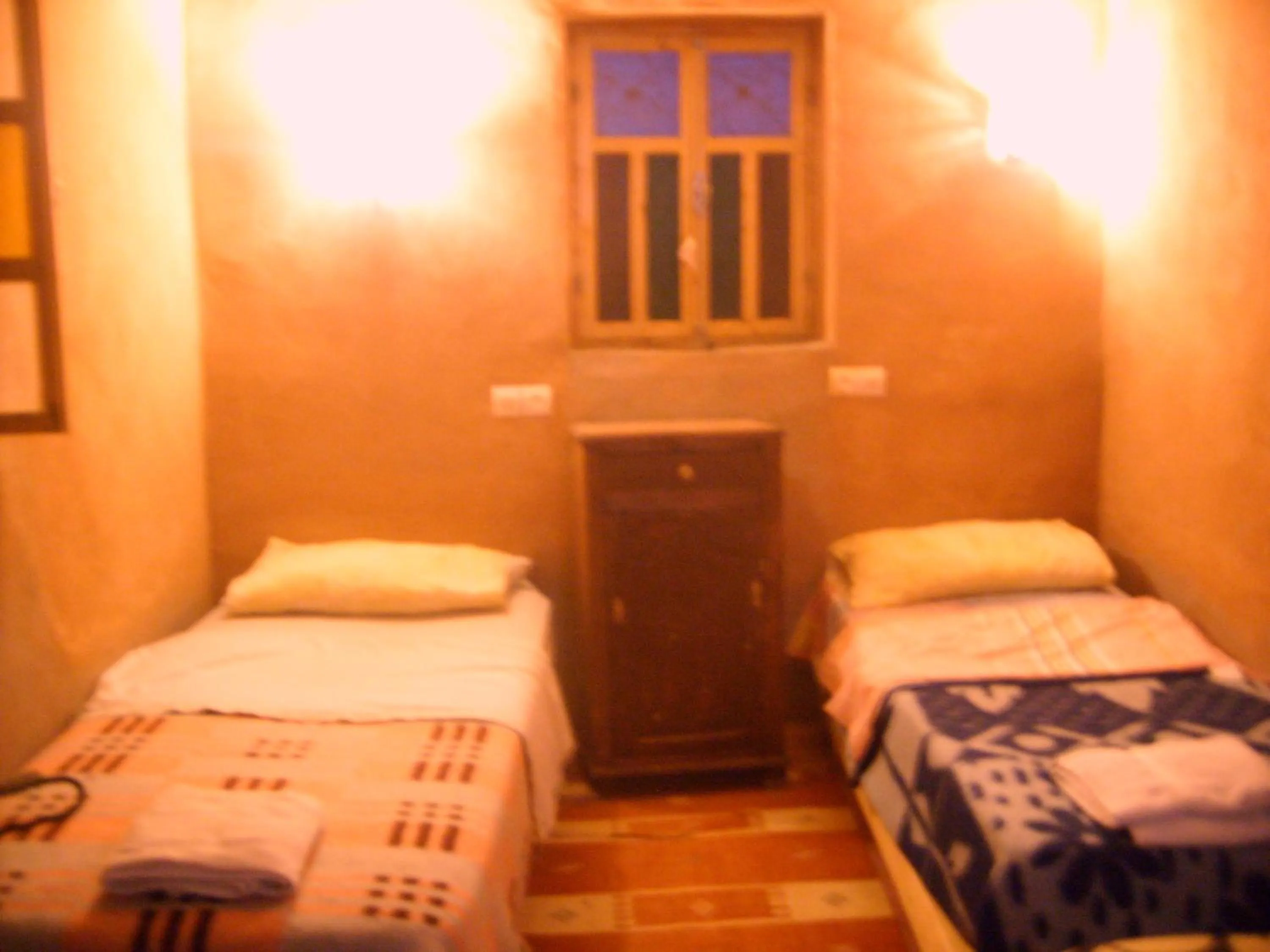 Bed in auberge restau tombouctou