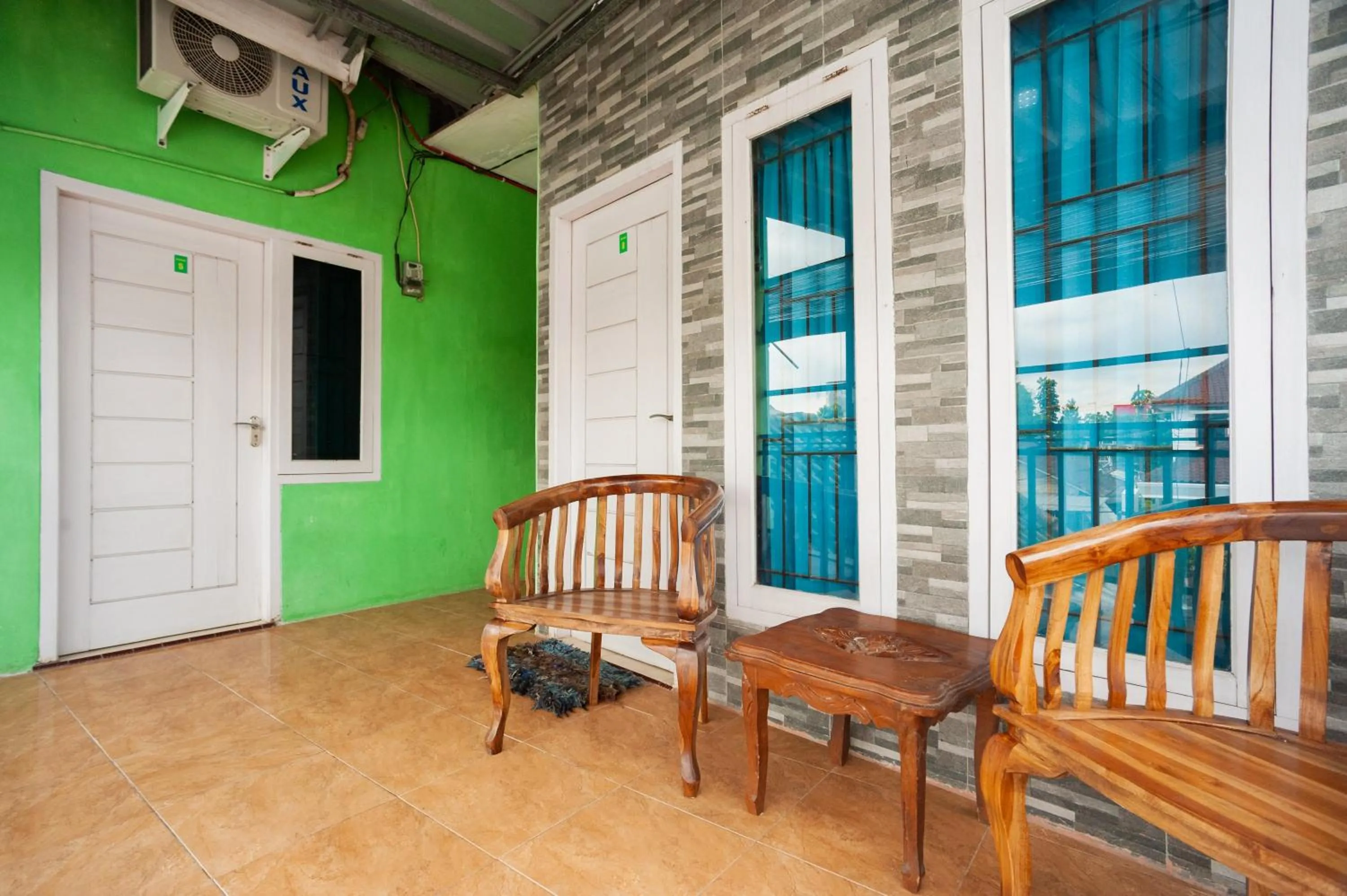 Balcony/Terrace in RedDoorz Syariah @ Jalan KH. Mas Mansur Lampung