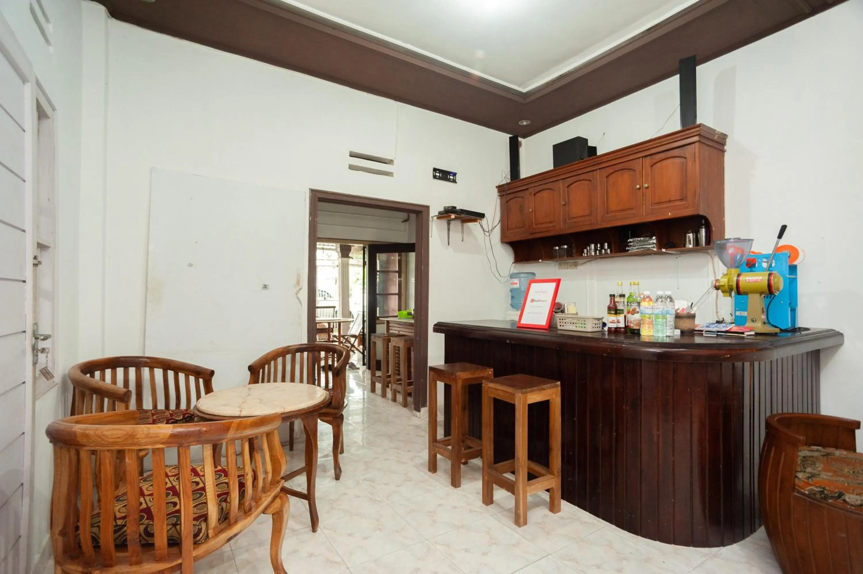 Lobby or reception in RedDoorz Syariah @ Jalan KH. Mas Mansur Lampung