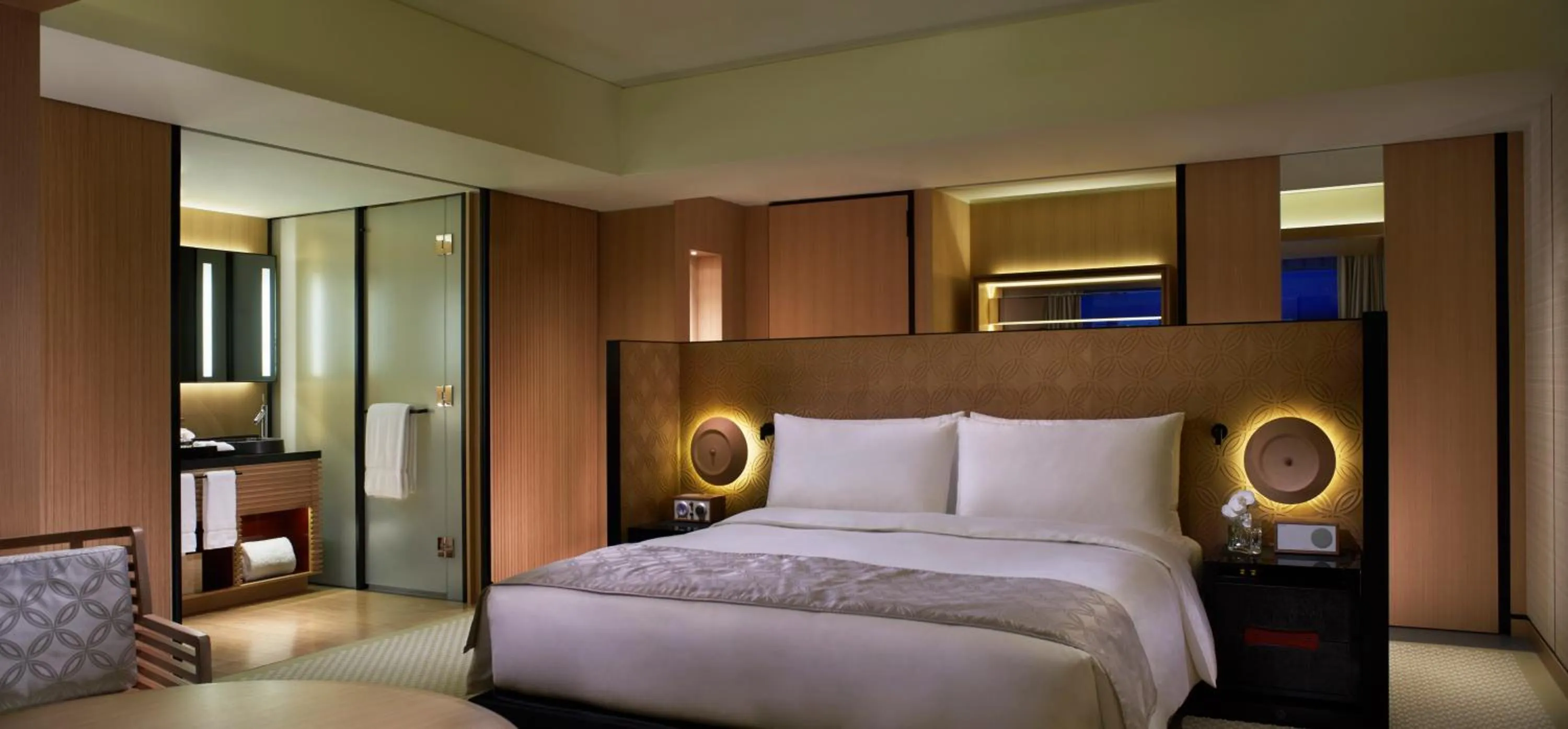 Bed in The Ritz-Carlton Kyoto