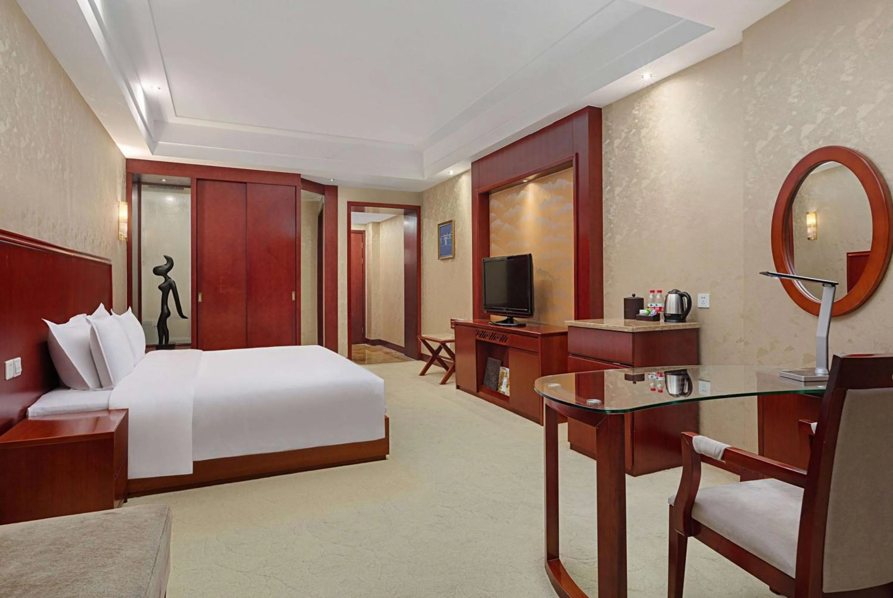 Photo of the whole room in Ramada Plaza by Wyndham Chongqing West