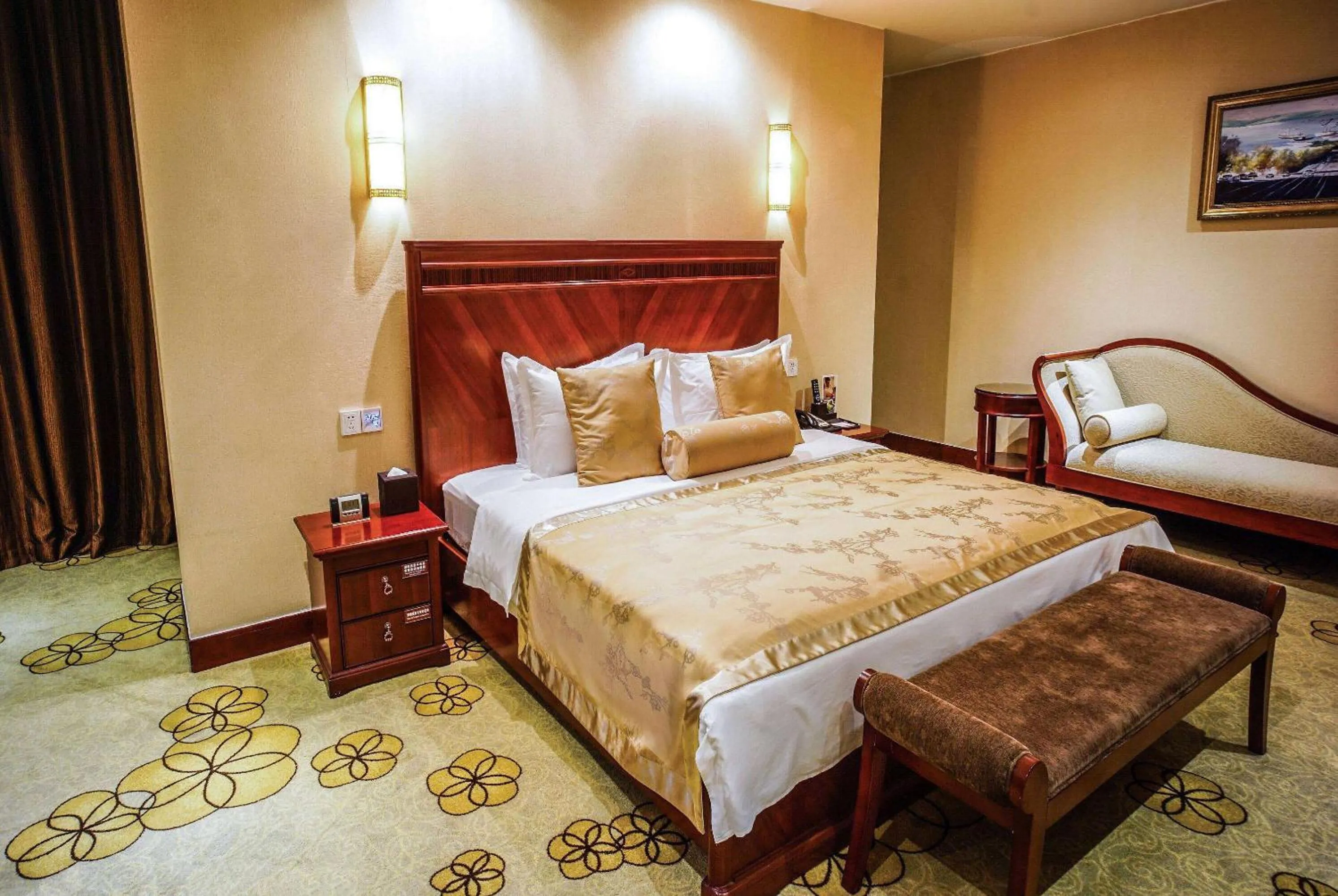 Photo of the whole room in Ramada Plaza by Wyndham Chongqing West