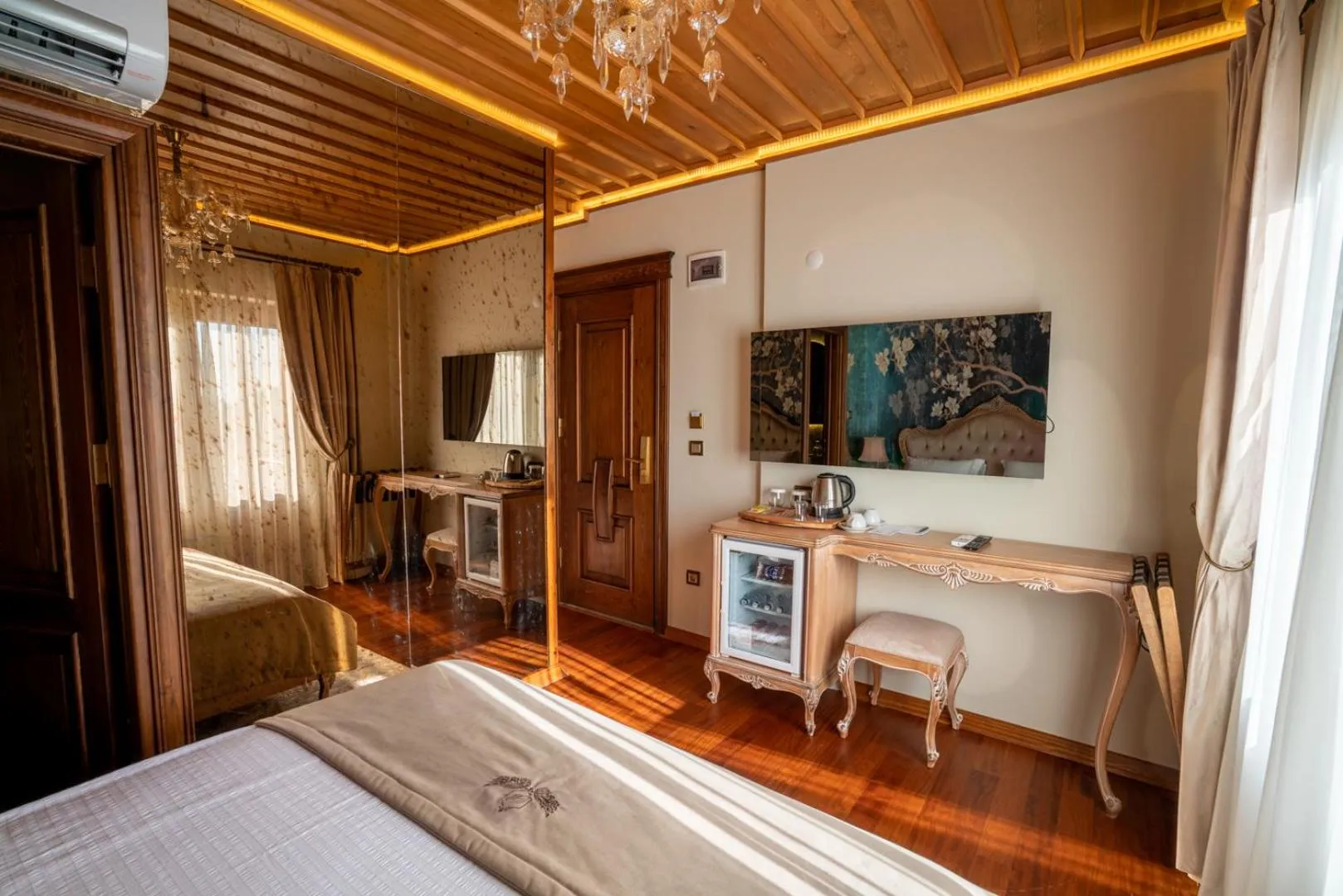 Communal lounge/ TV room in CUNDA BARADİEL Hotel