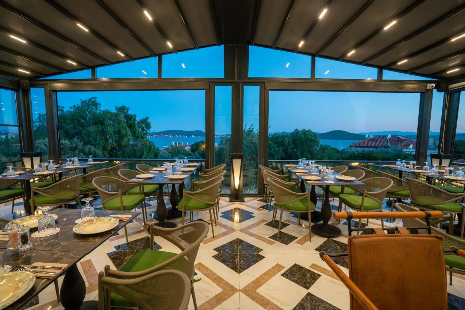 Restaurant/places to eat in CUNDA BARADİEL Hotel