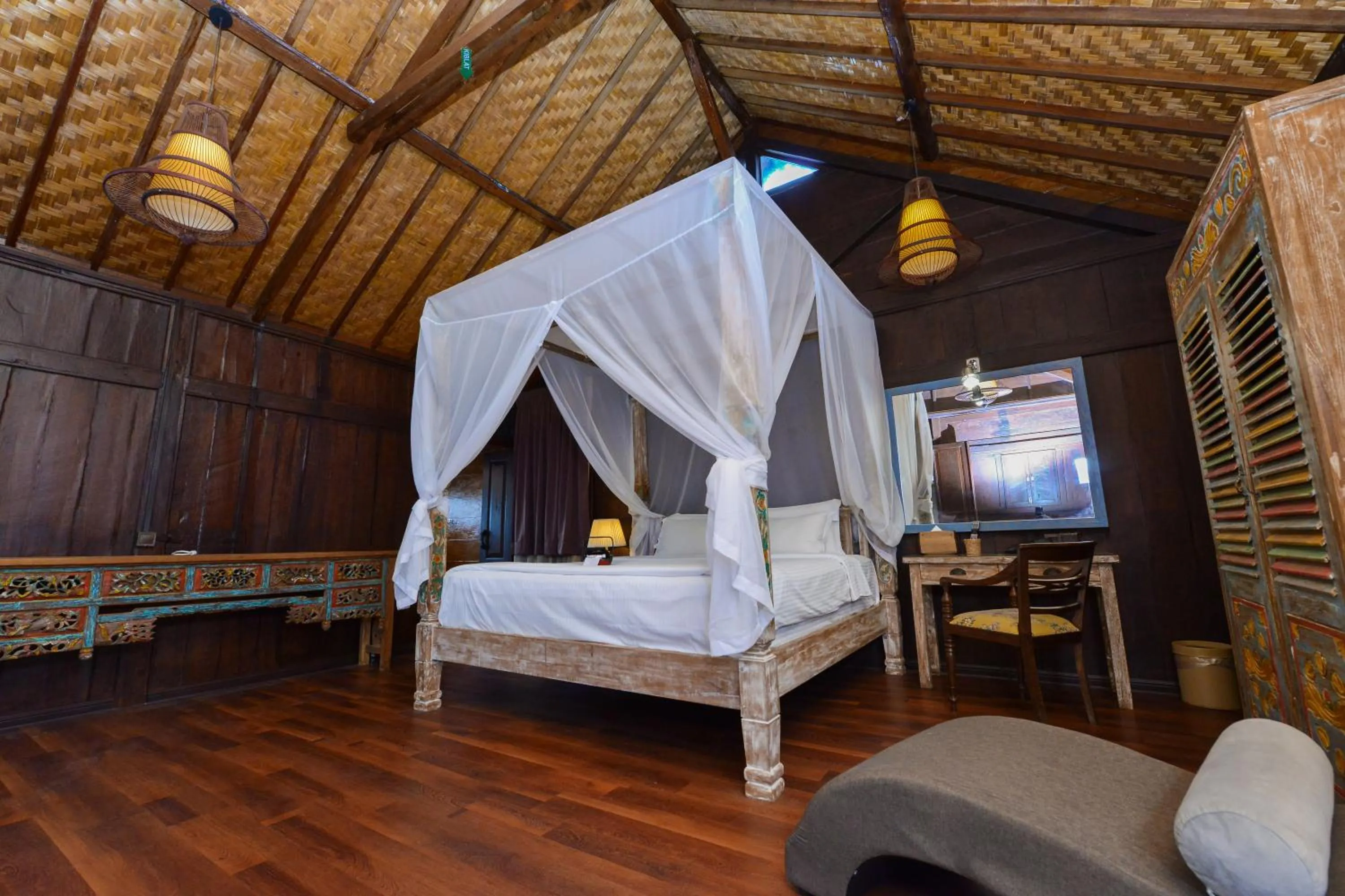 Bed in Sojourn Spa Hotel Melaka