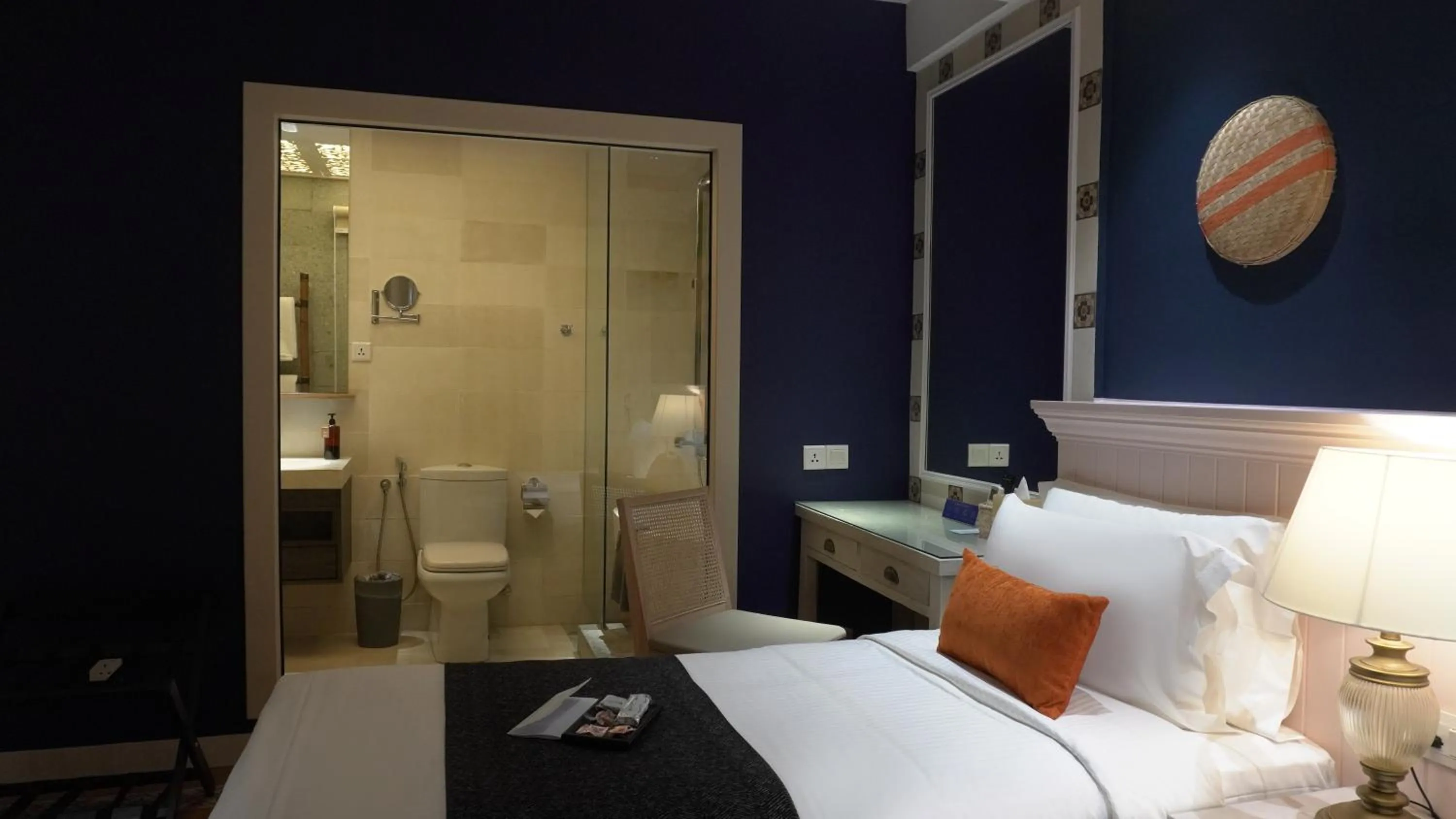 Shower, Bed in Sojourn Spa Hotel Melaka