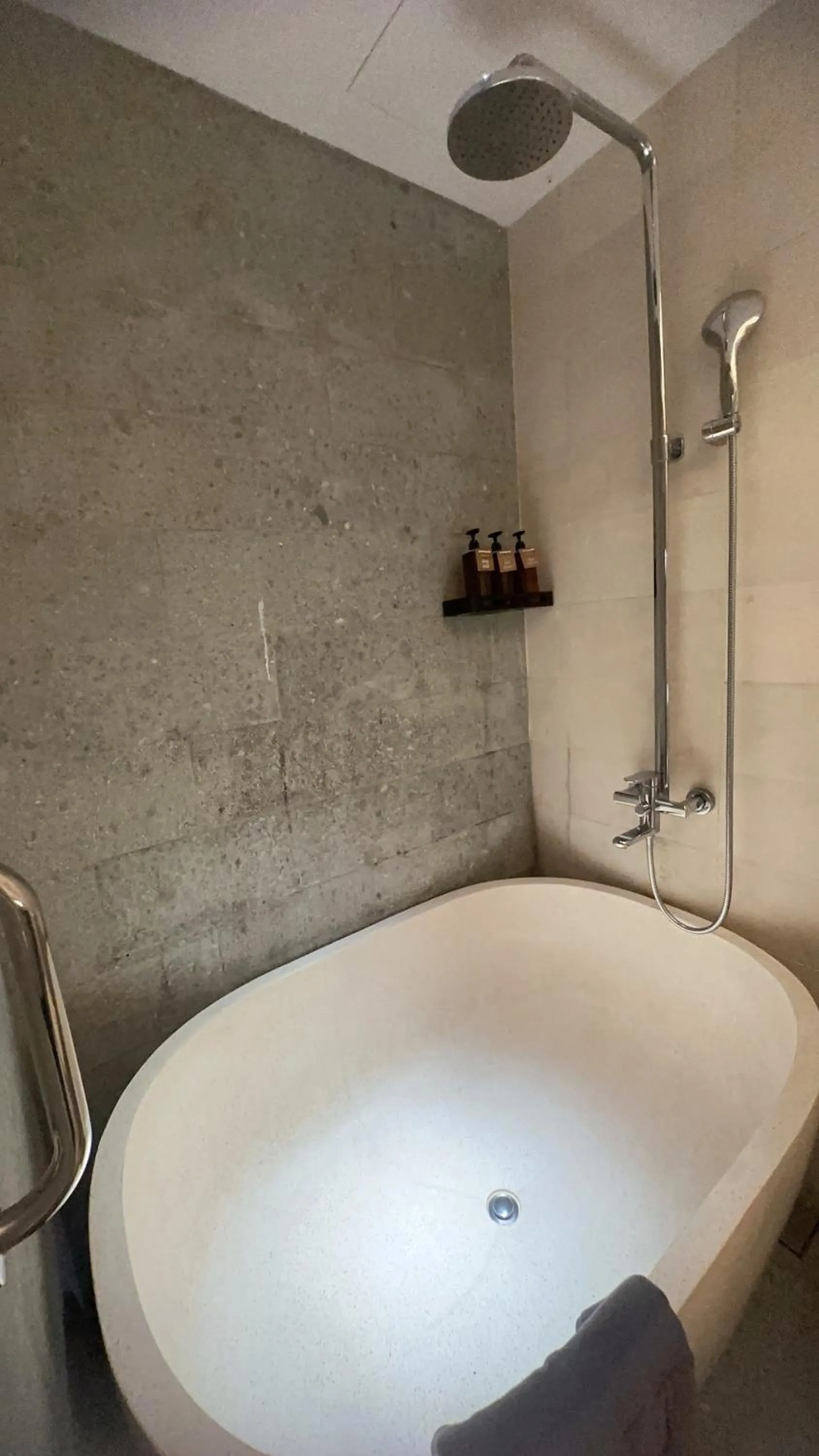 Shower in Sojourn Spa Hotel Melaka