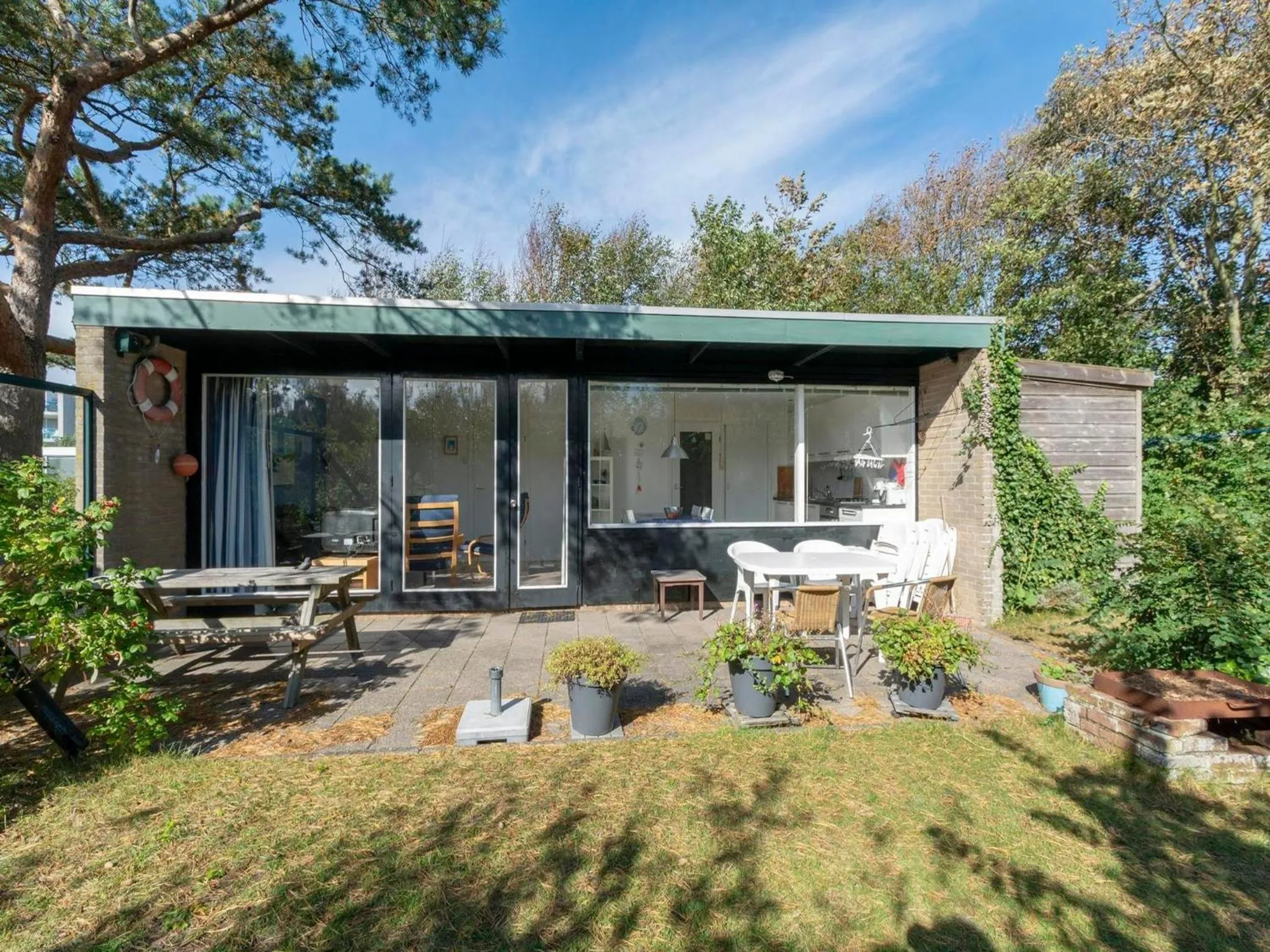 Bungalow near Dutch Beach & Family-Friendly Park