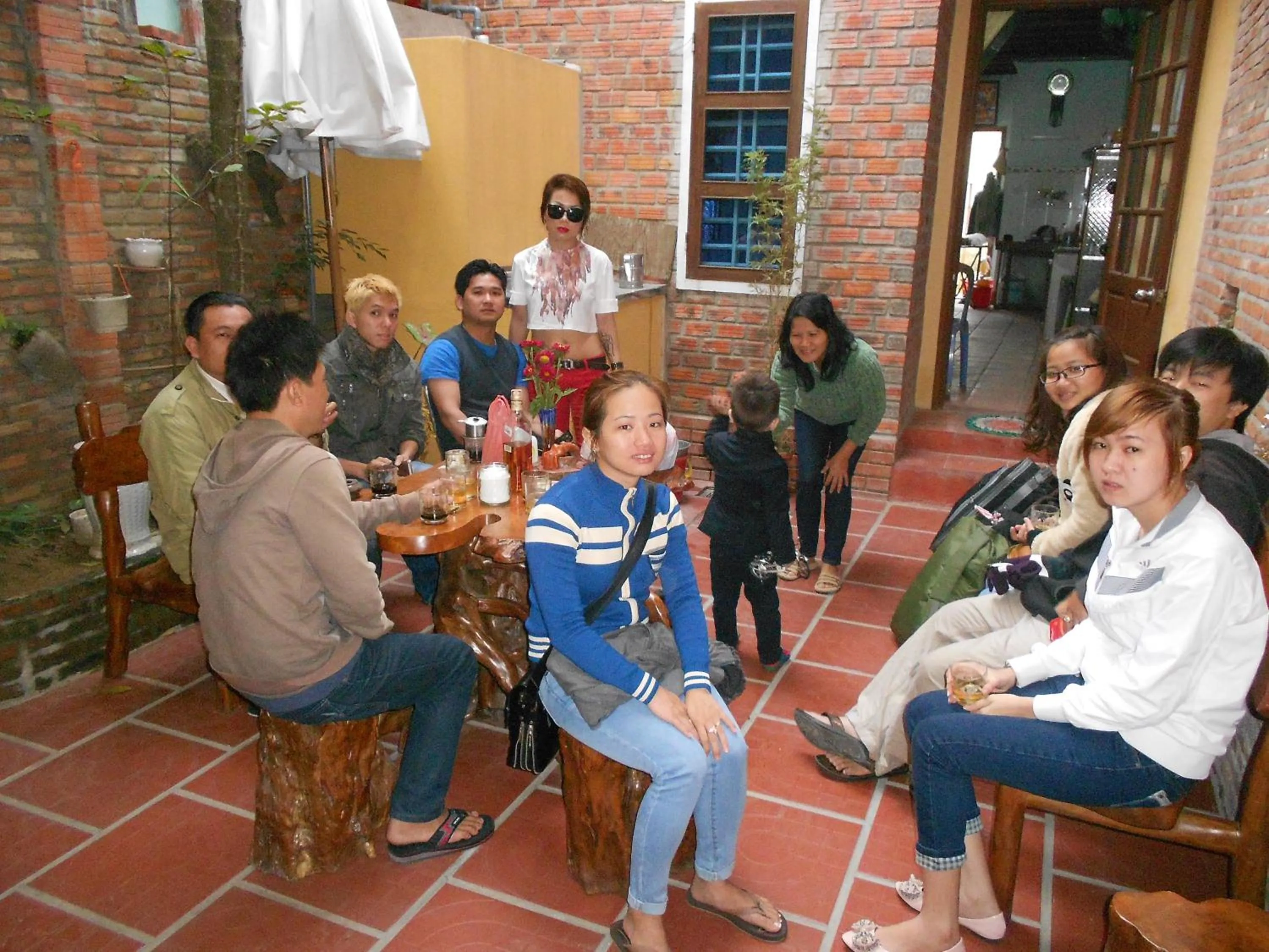 People in Nha Lan Homestay