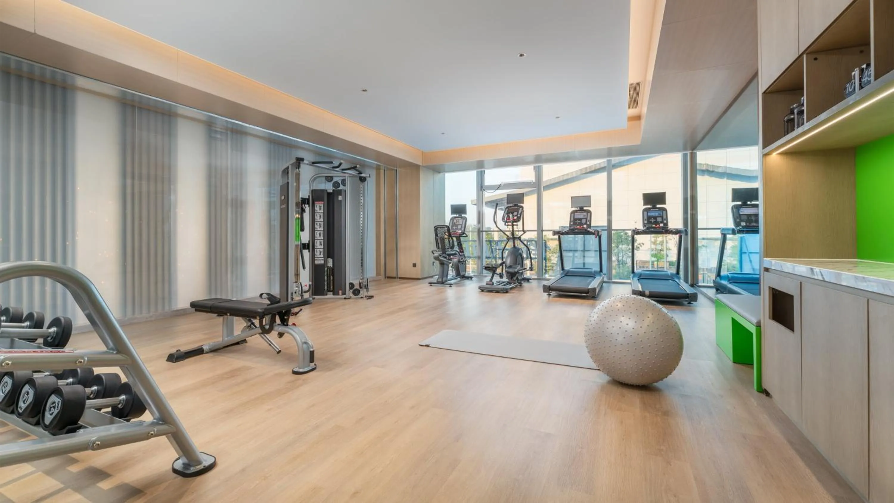 Fitness centre/facilities in Holiday Inn Changsha Malanshan by IHG