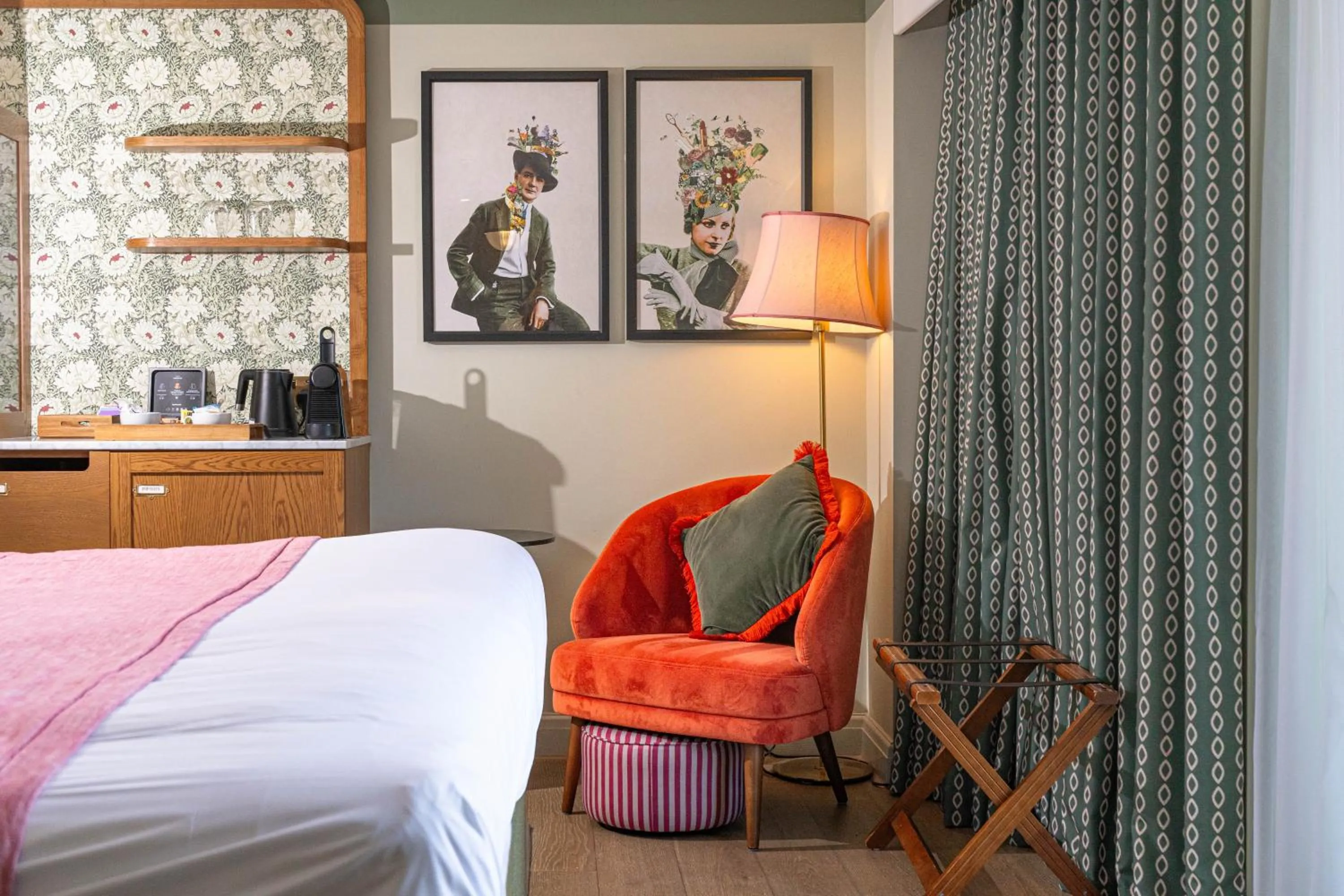 Bedroom, Bed in Hotel Indigo - Exeter by IHG