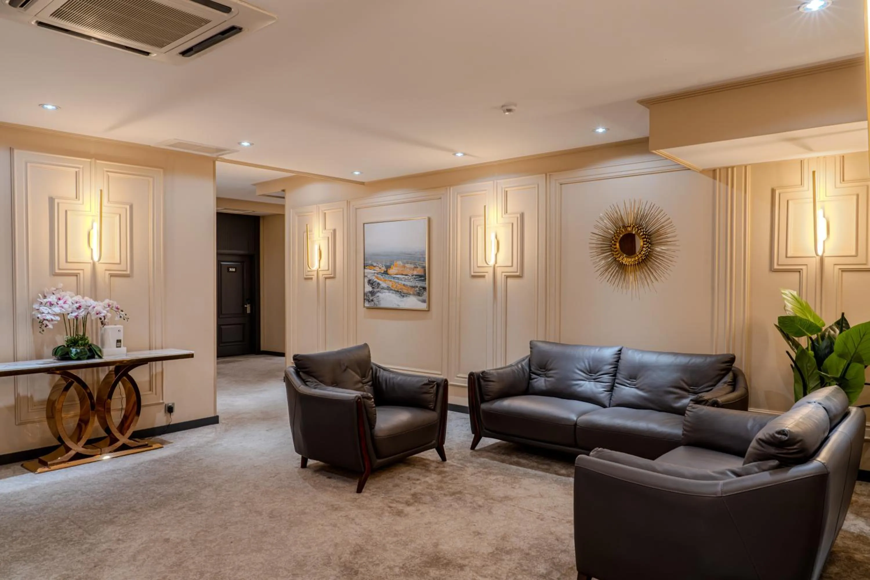 Seating area in HUSMA Hotel & Spa