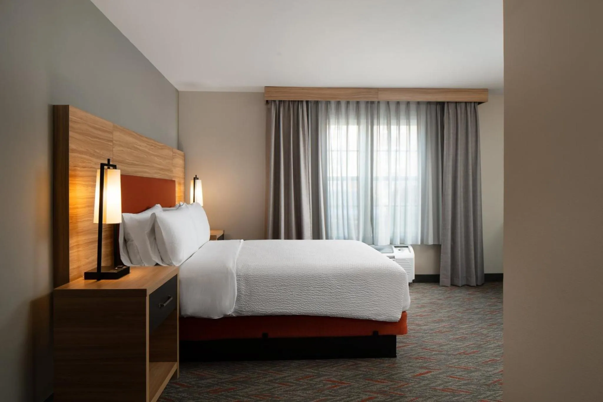 Photo of the whole room, Bed in Candlewood Suites St Louis St Charles by IHG