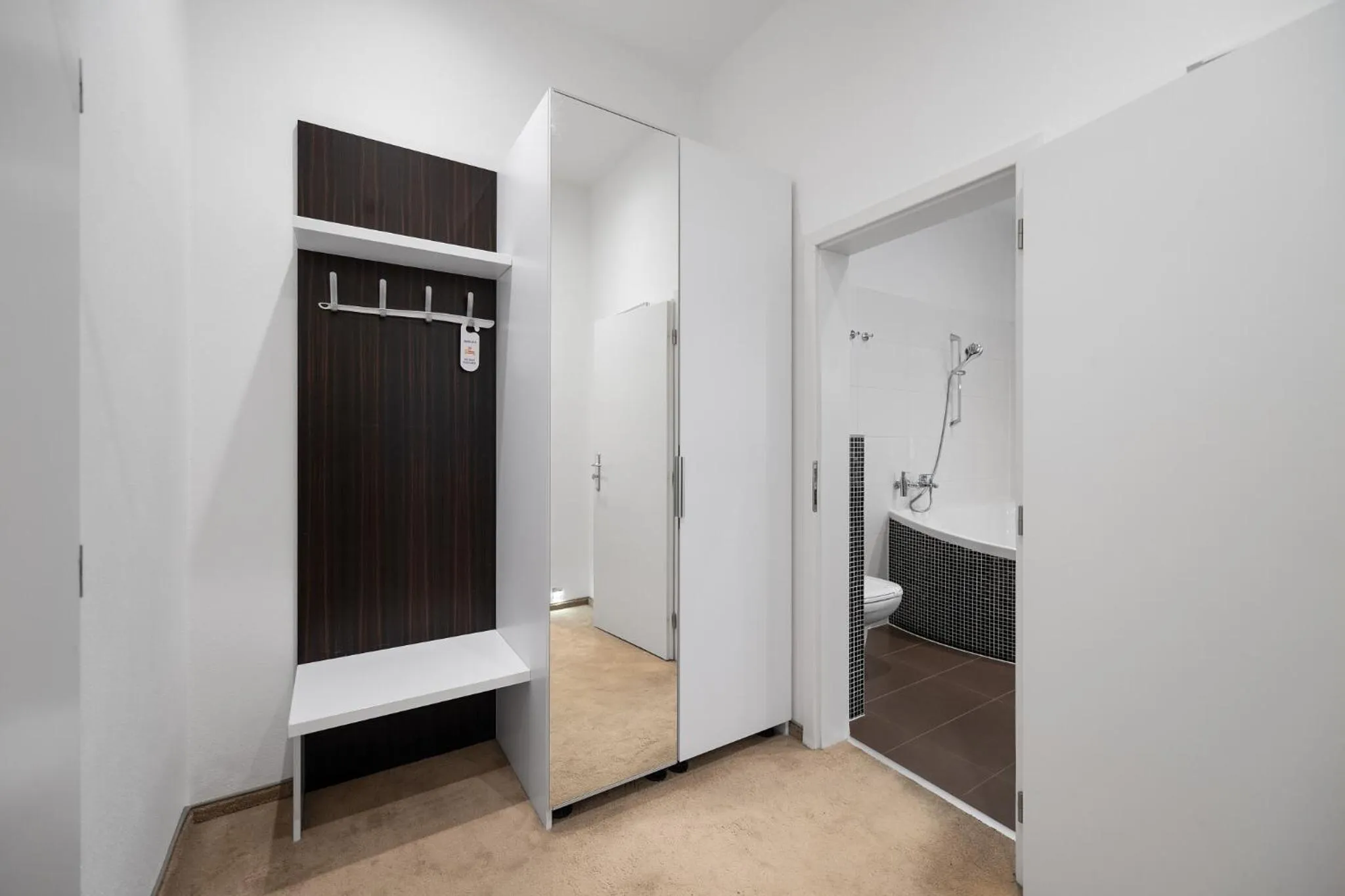 Property building, Bed in Zámeček Petrovice