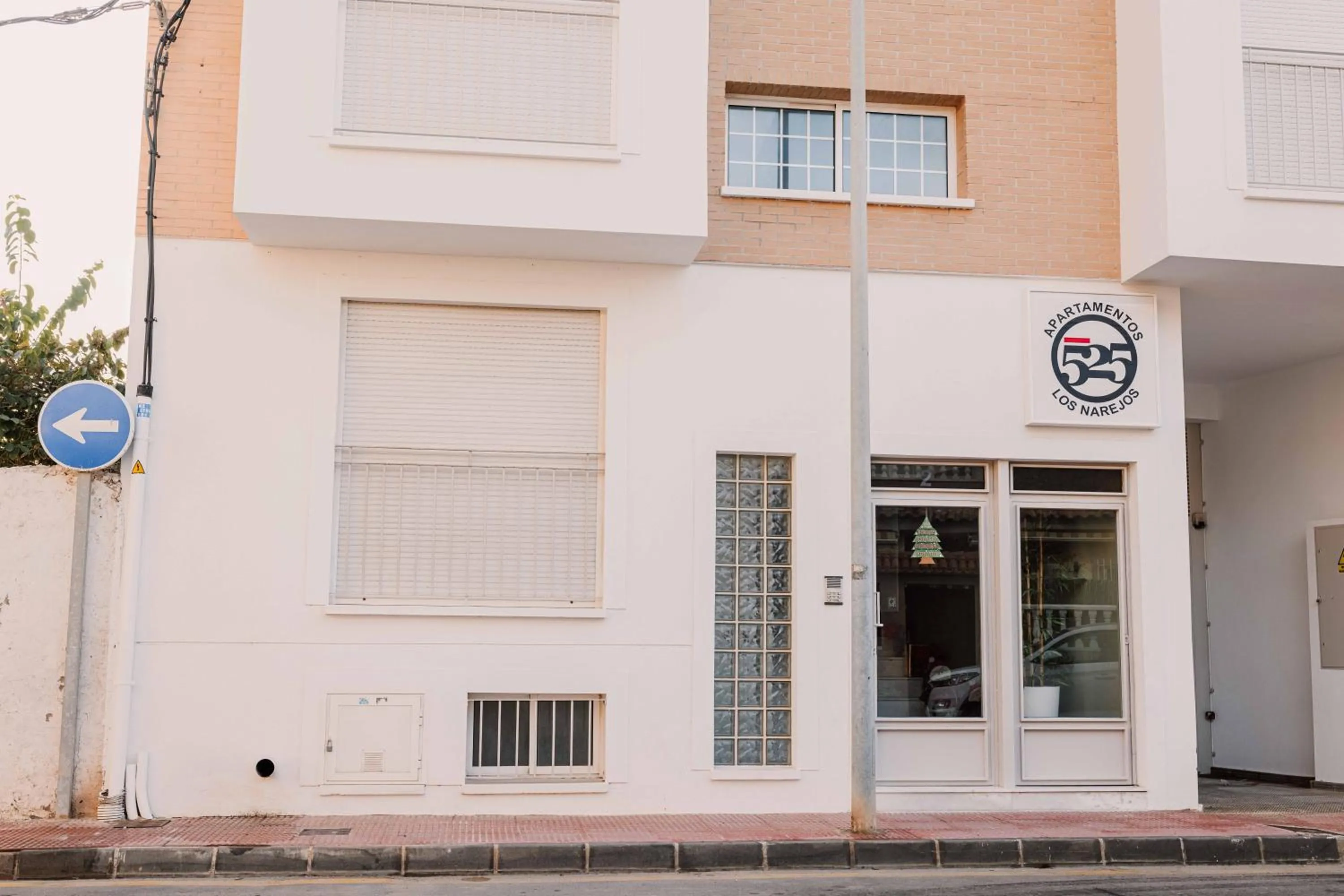 Property building in Apartamentos 525 Los Narejos