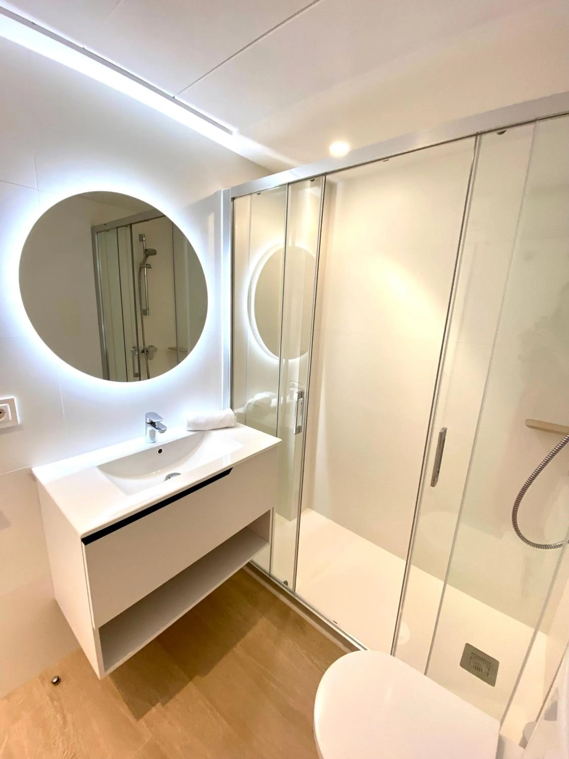 Bathroom in Apartamentos 525 Los Narejos