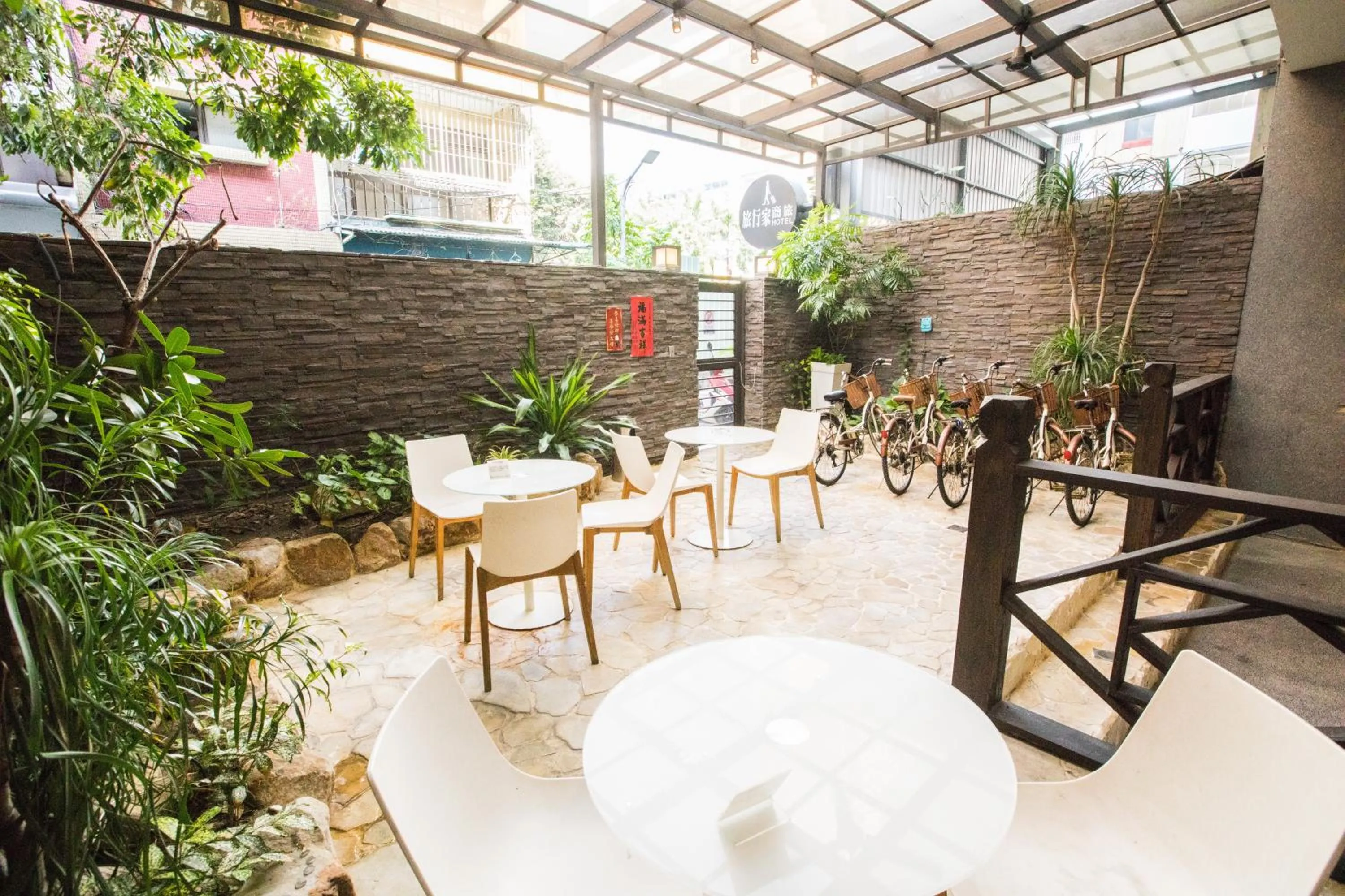 Global Traveler Hotel