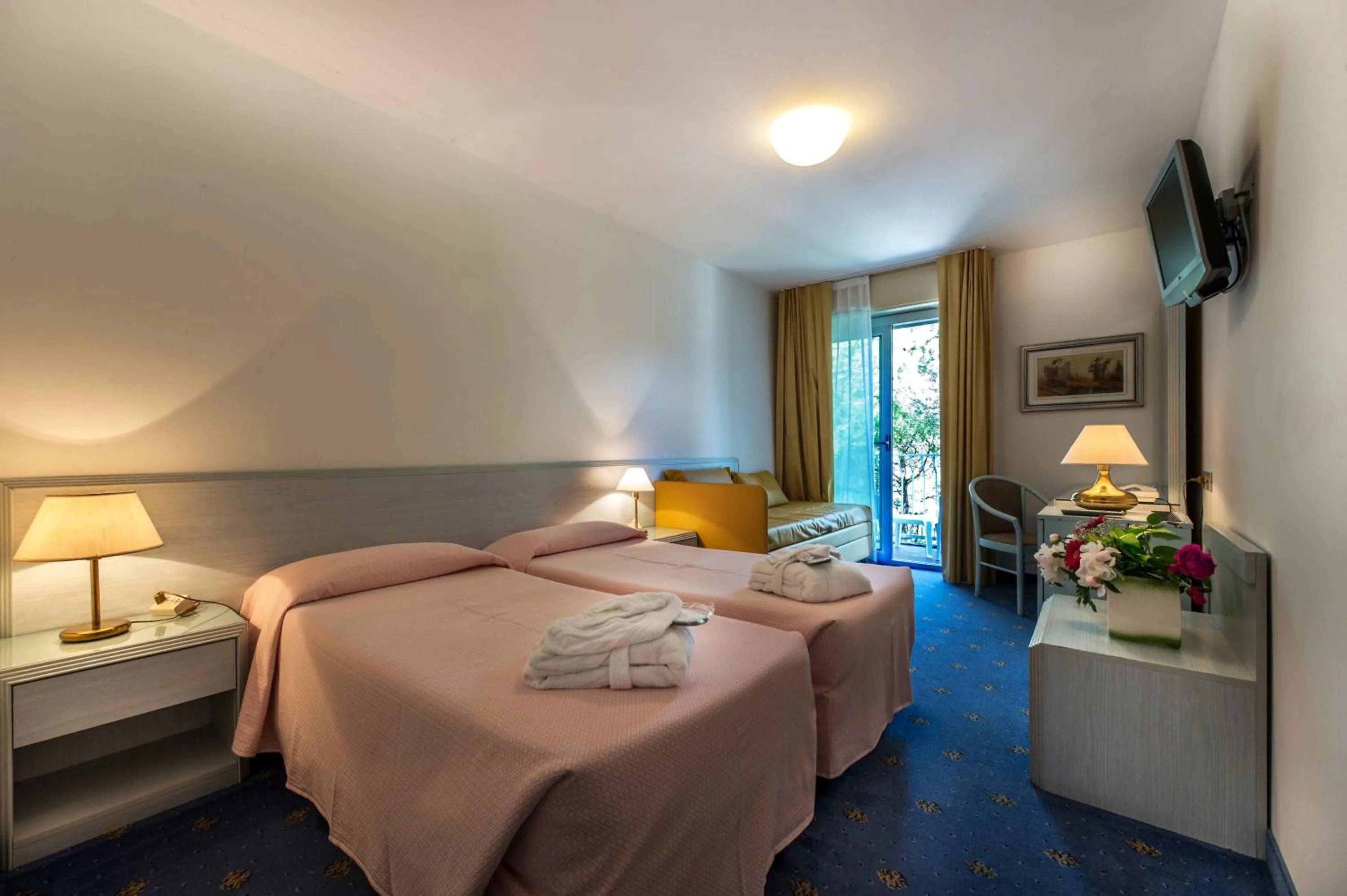 Bedroom, Bed in Hotel Meridianus