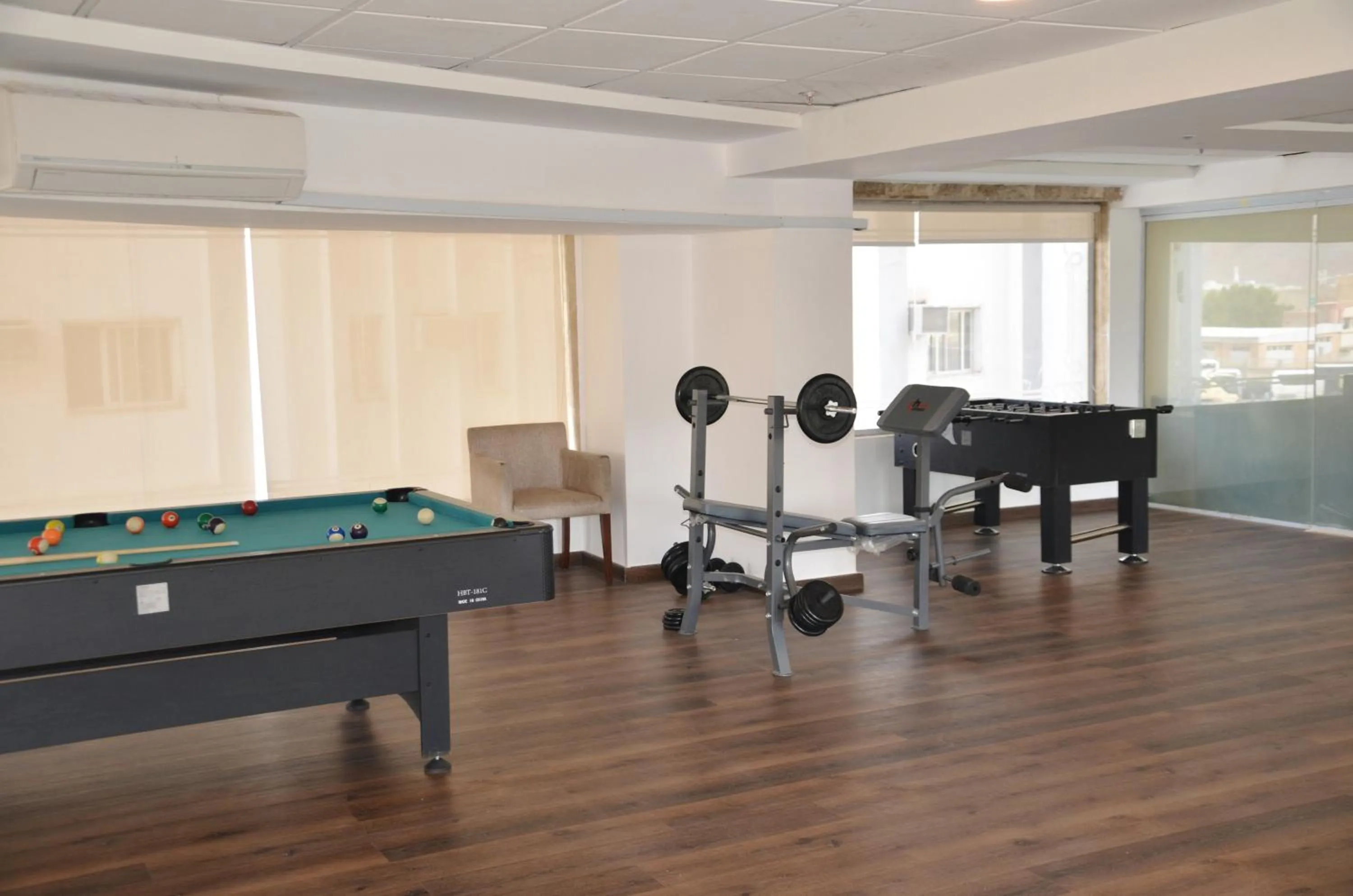 Billiard in Artal Taiba Hotel