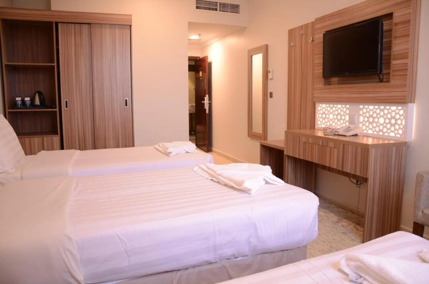 TV and multimedia, Bed in Artal Taiba Hotel