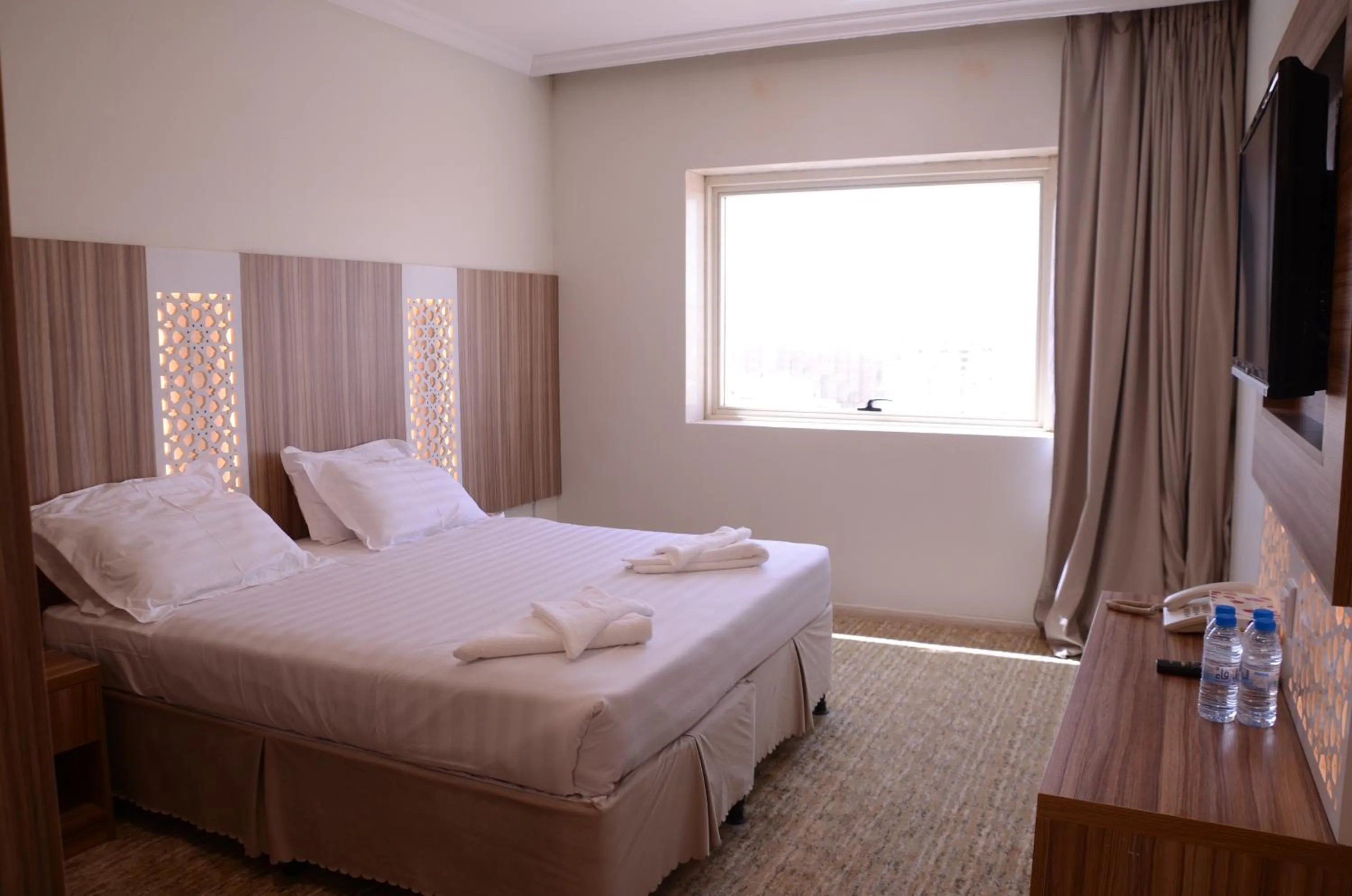 Photo of the whole room, Bed in Artal Taiba Hotel