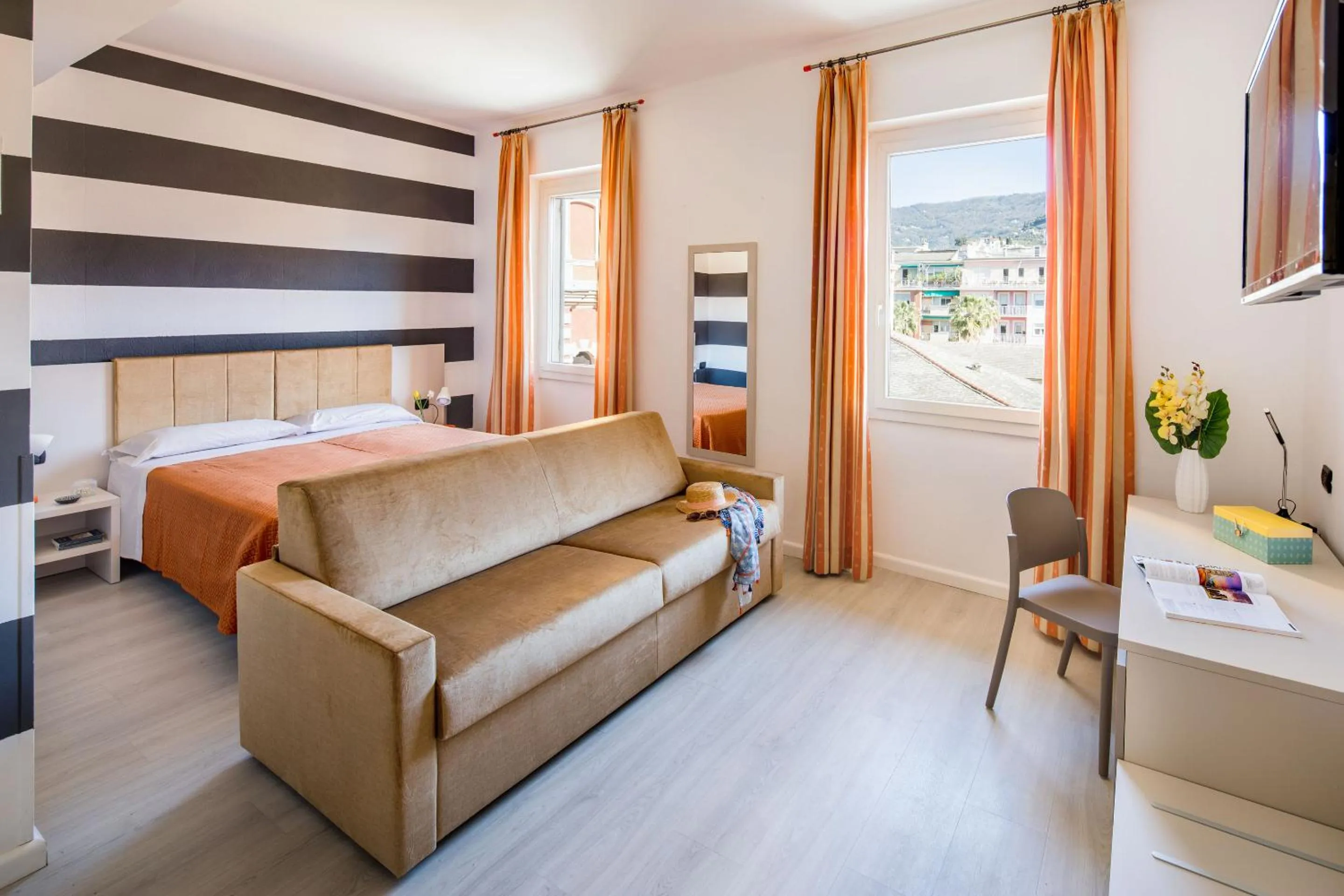 Bed in Albergo La Piazzetta