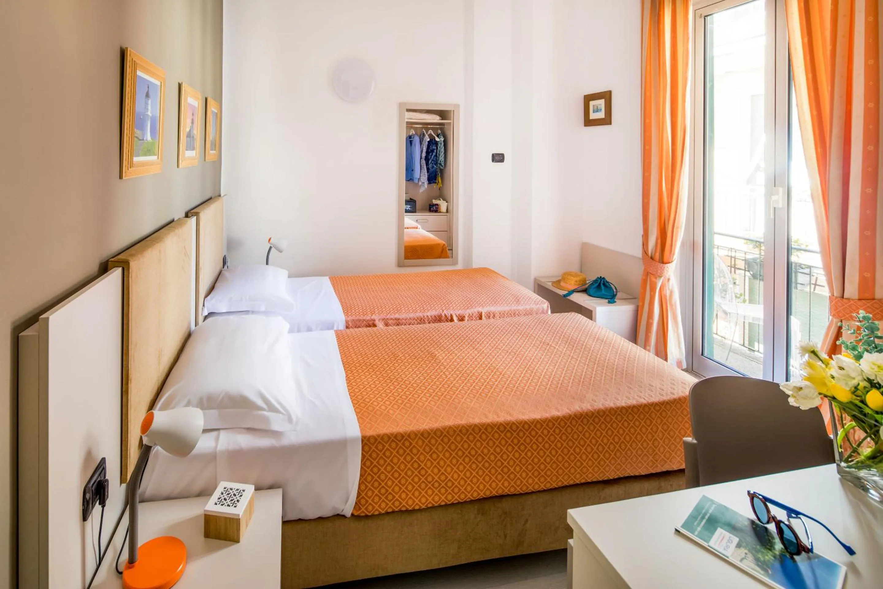 Bed in Albergo La Piazzetta