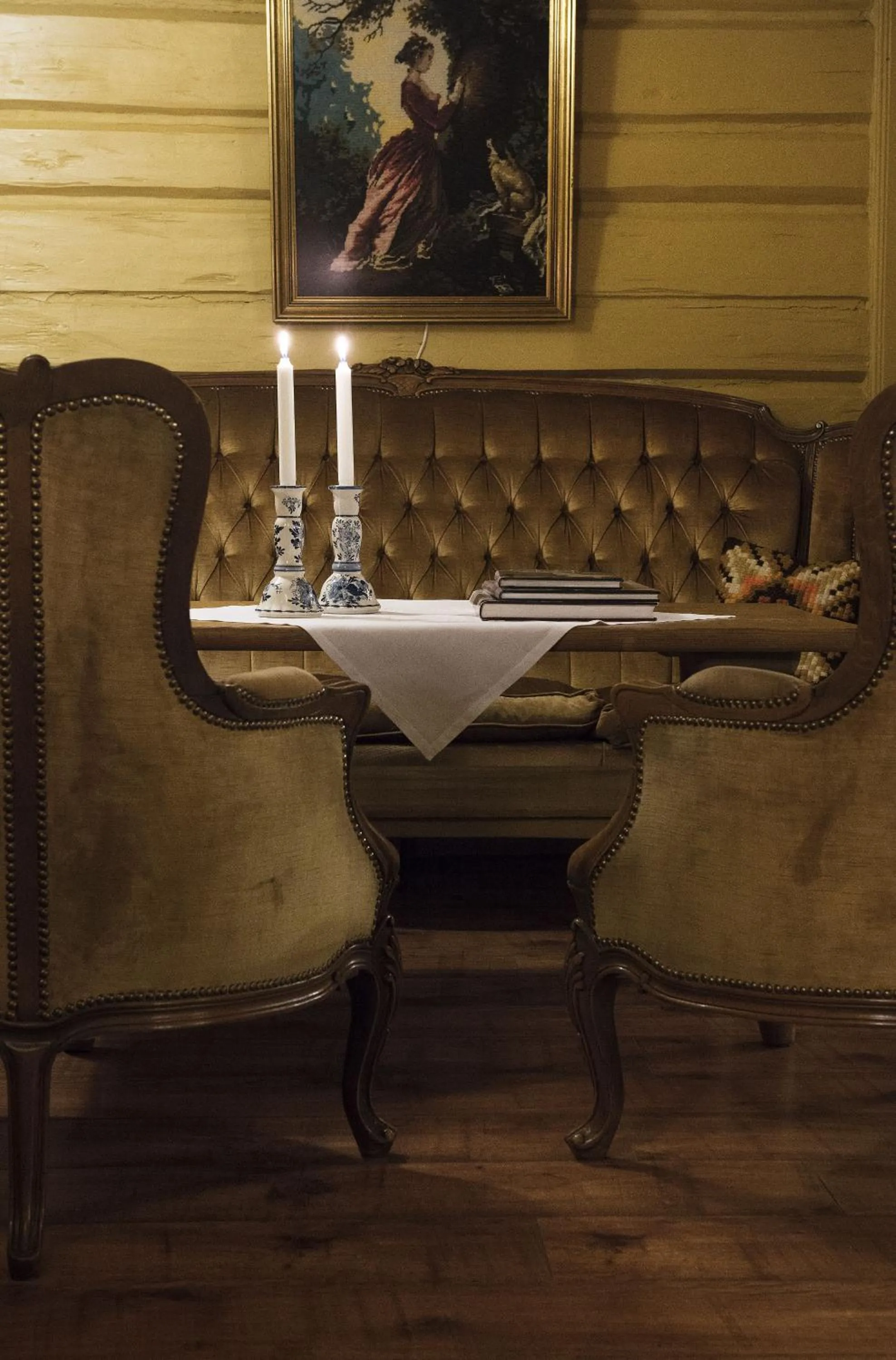 Communal lounge/ TV room in Glomstad Gjestehus