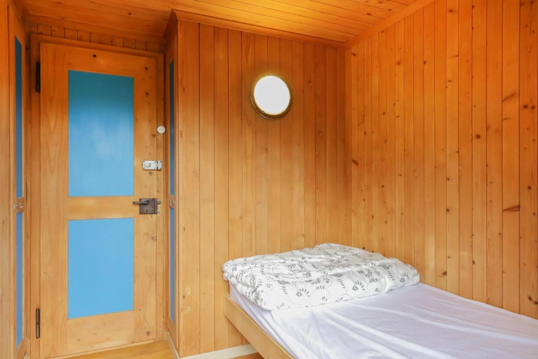 Bed in Kunst- und Naturfreundehaus Brünig