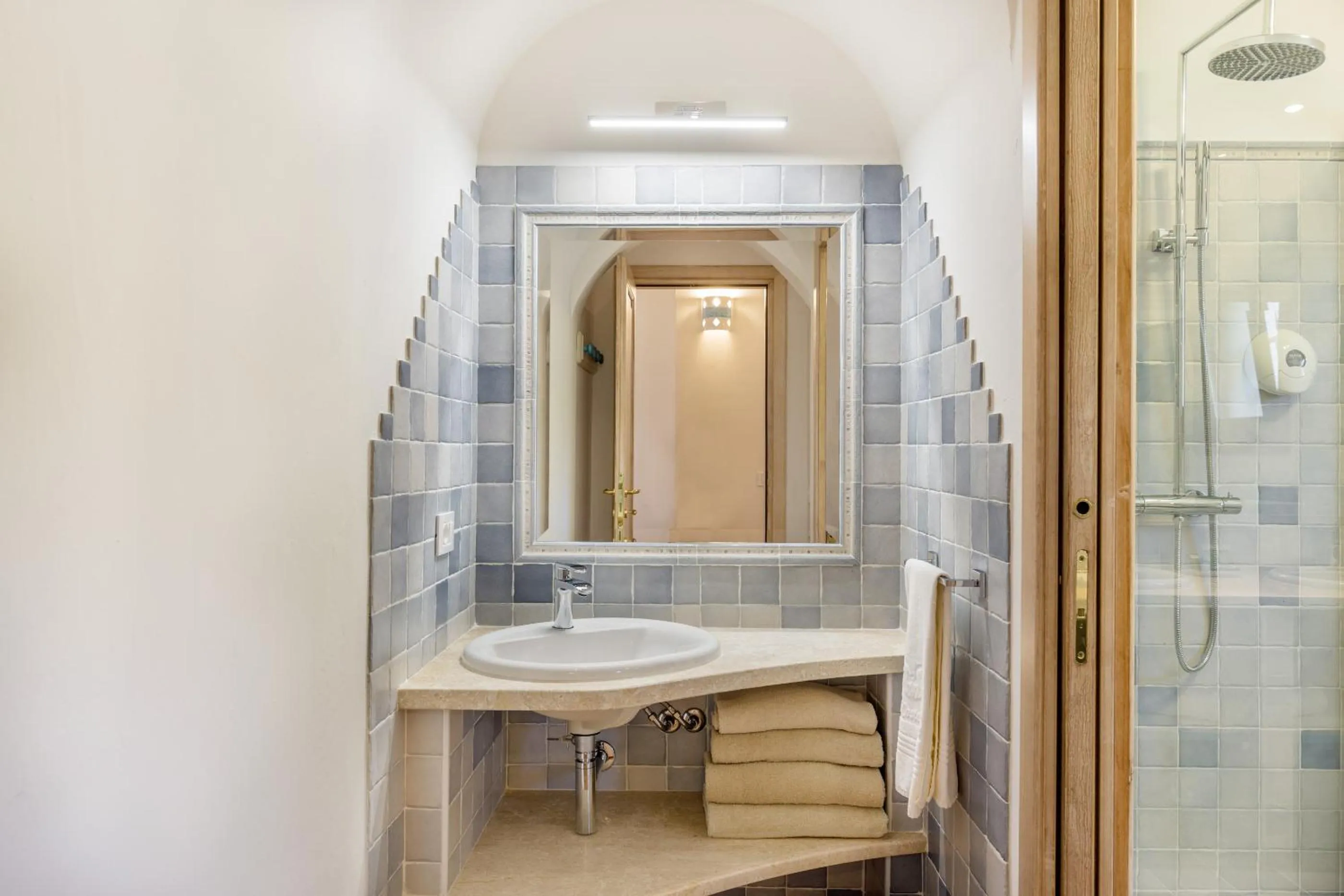 Bathroom in Hotel Costa Caddu