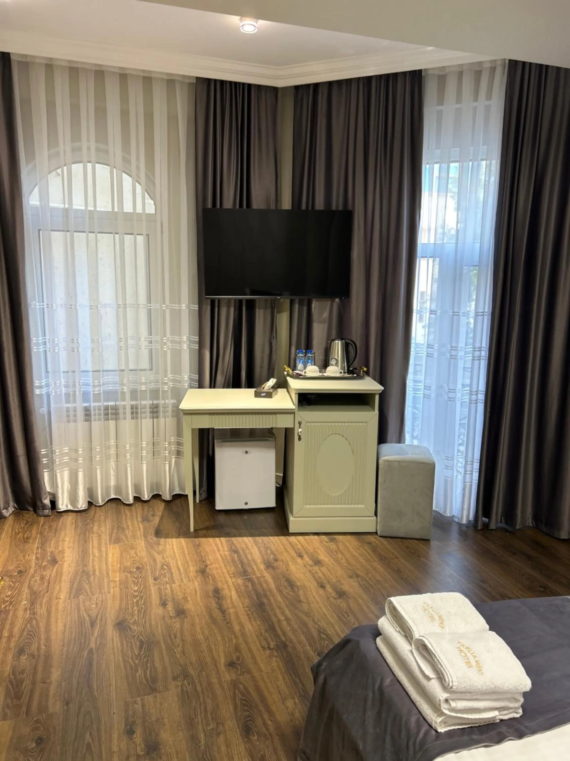 Bed in Parliament Hotel Baku