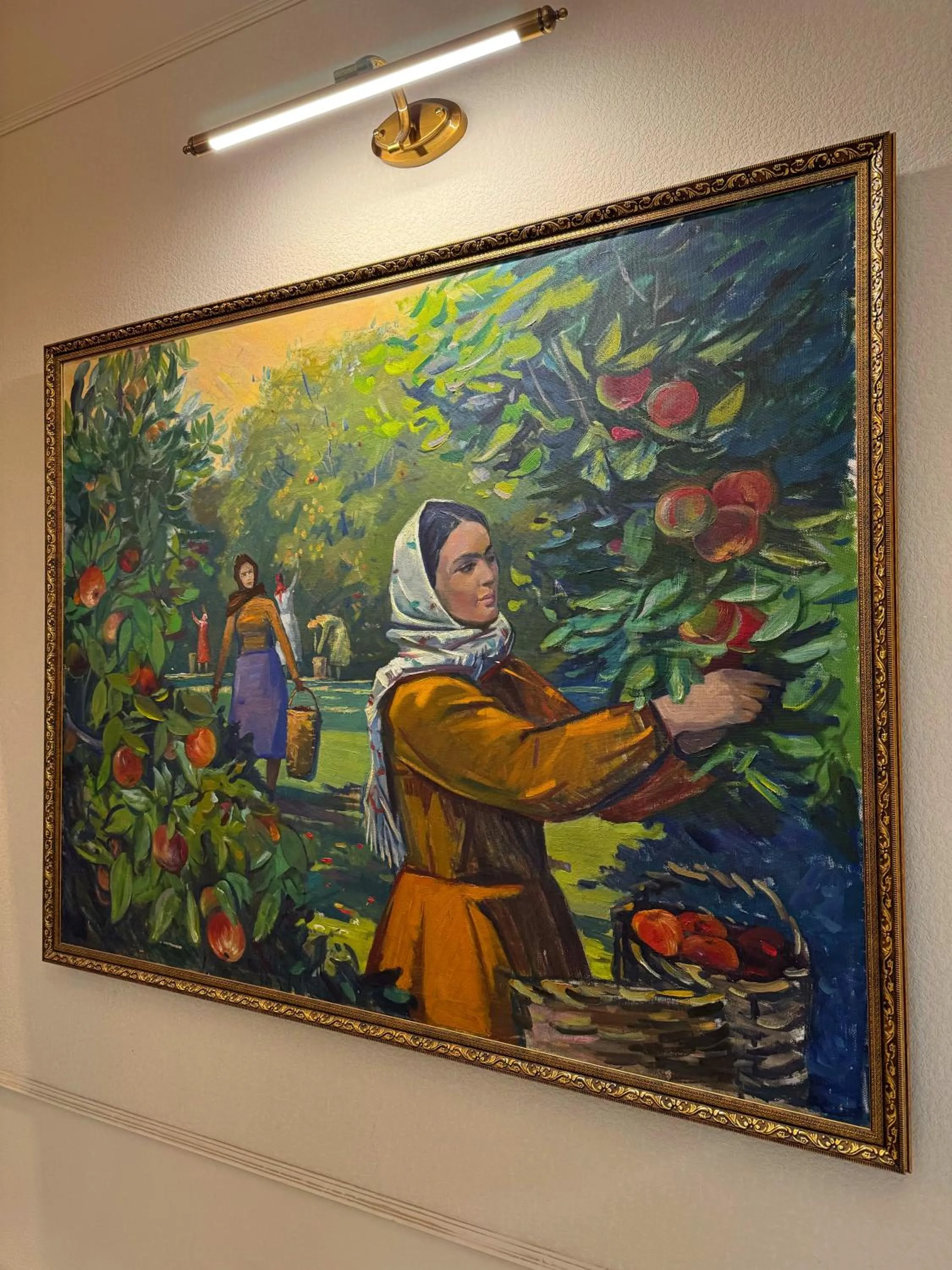 Decorative detail in Parliament Hotel Baku