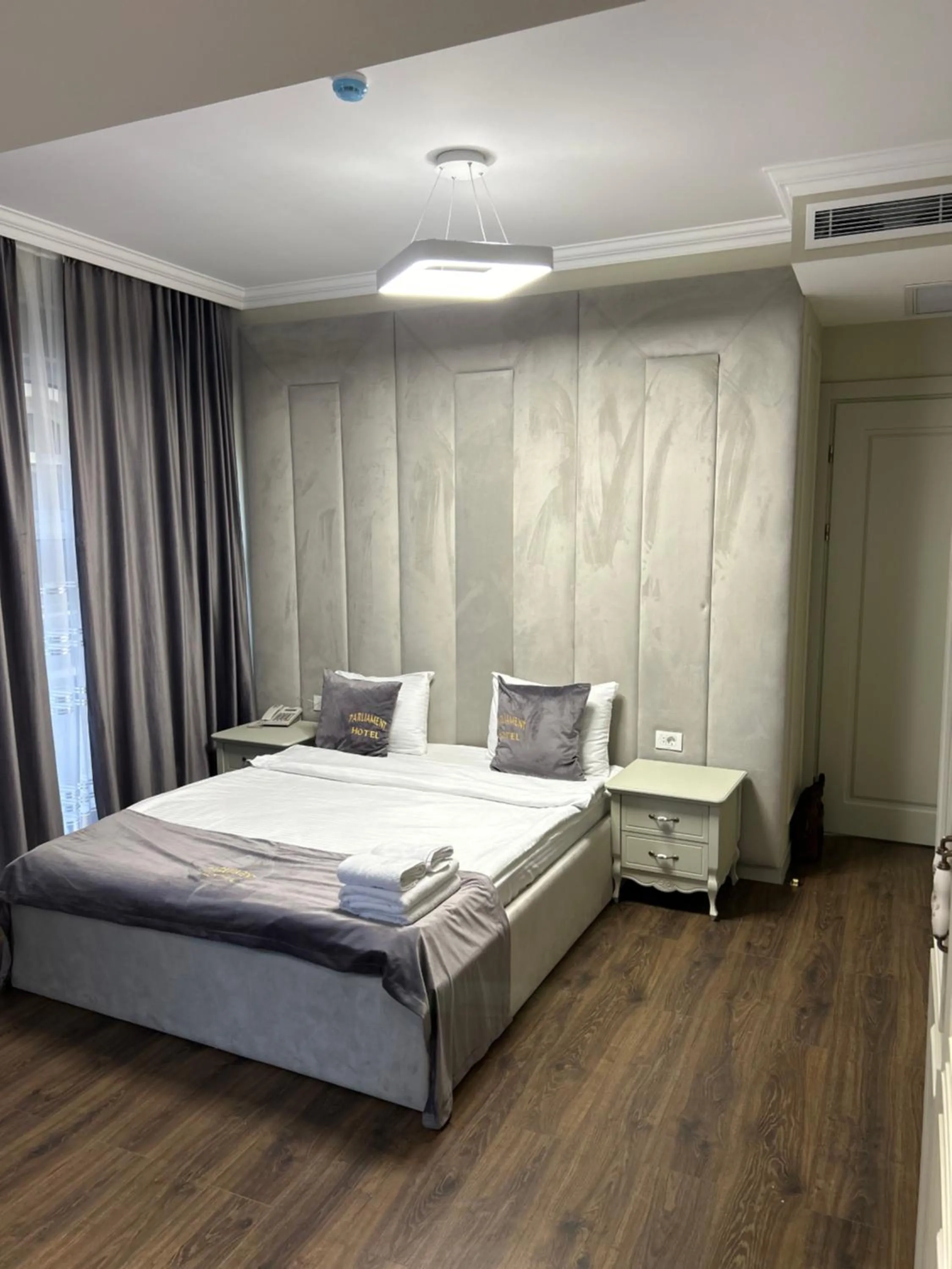 Bed in Parliament Hotel Baku