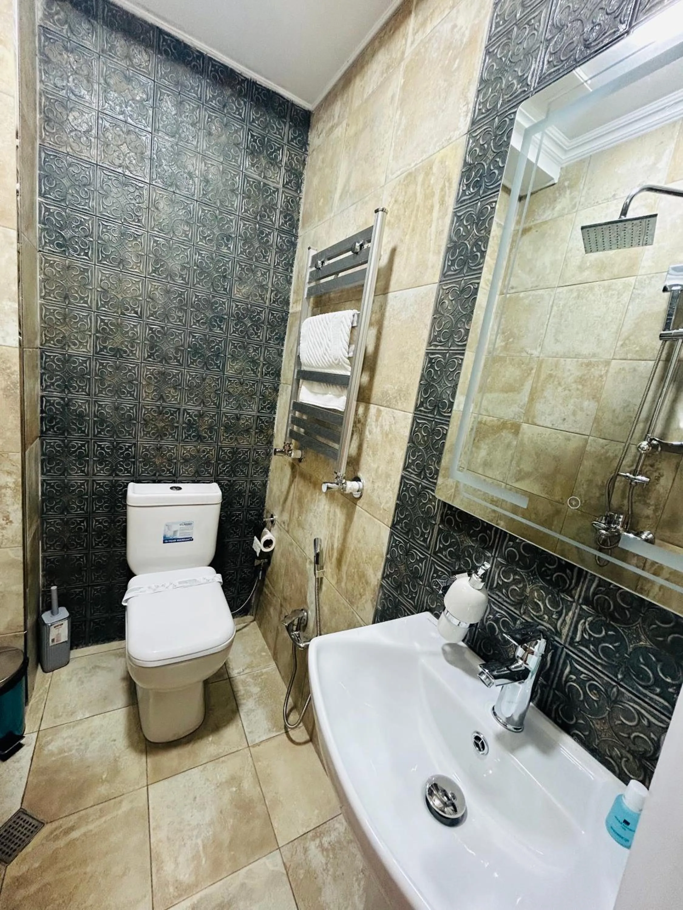 Shower in Parliament Hotel Baku