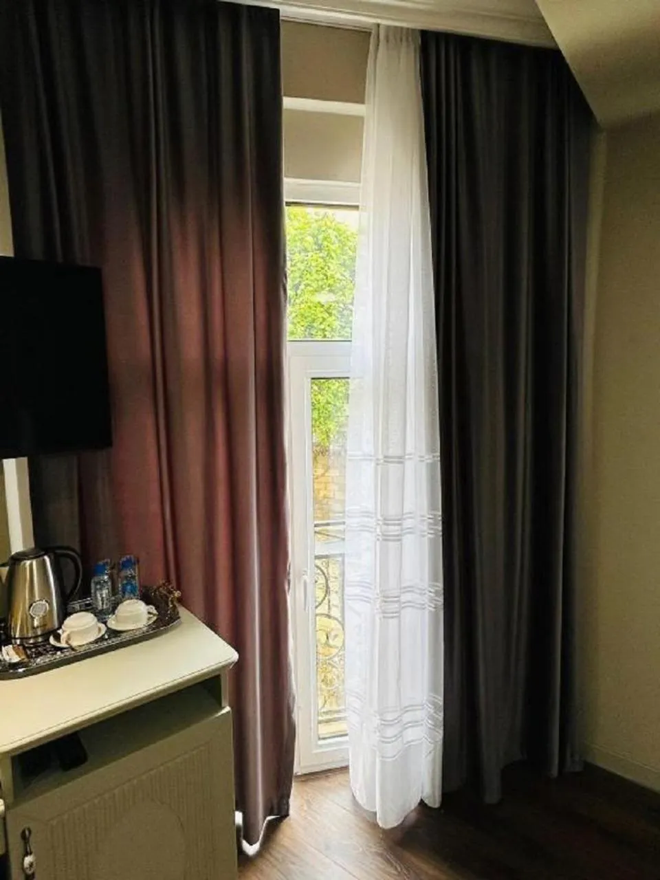 Photo of the whole room in Parliament Hotel Baku