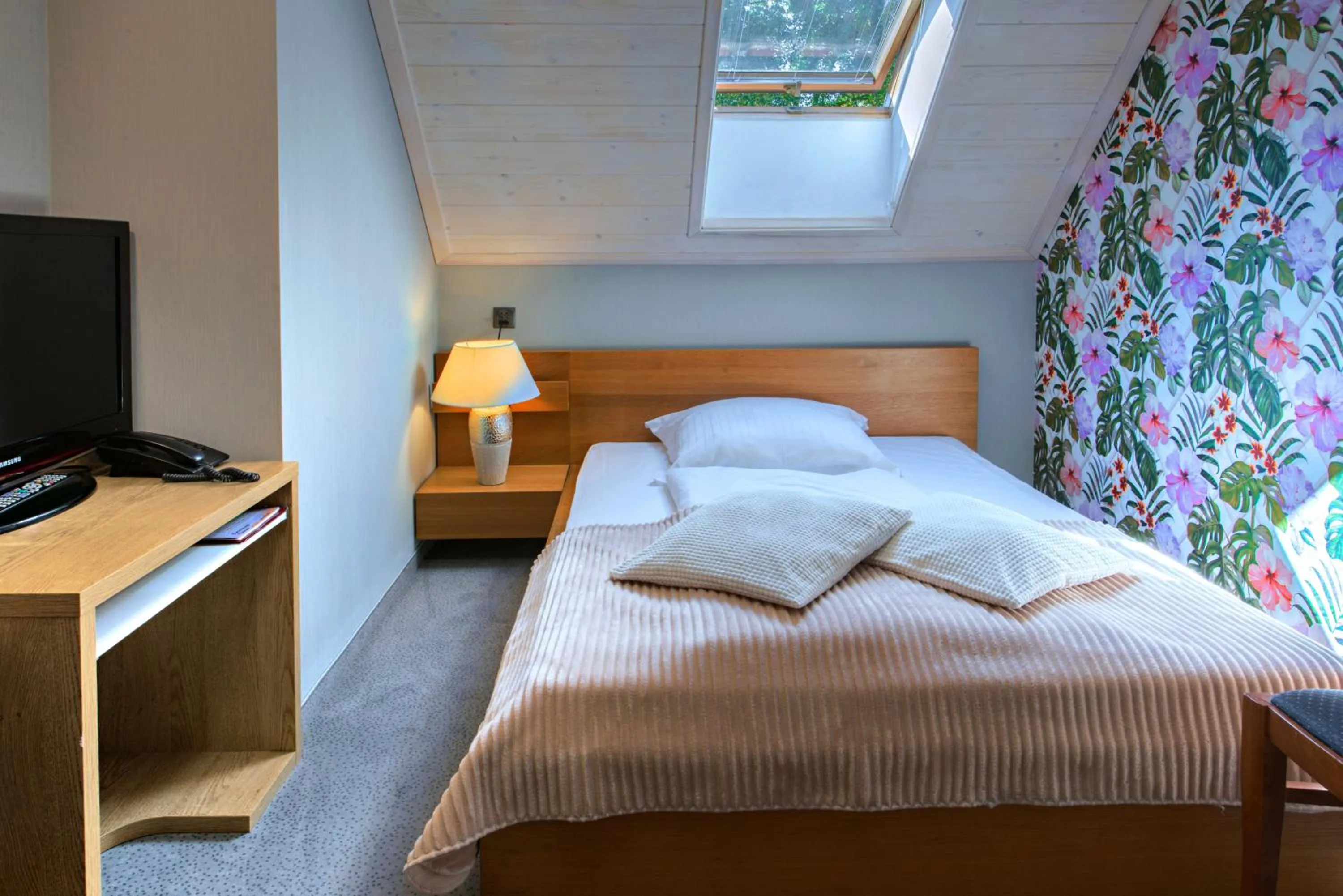 Bed in Hotel Zalesie