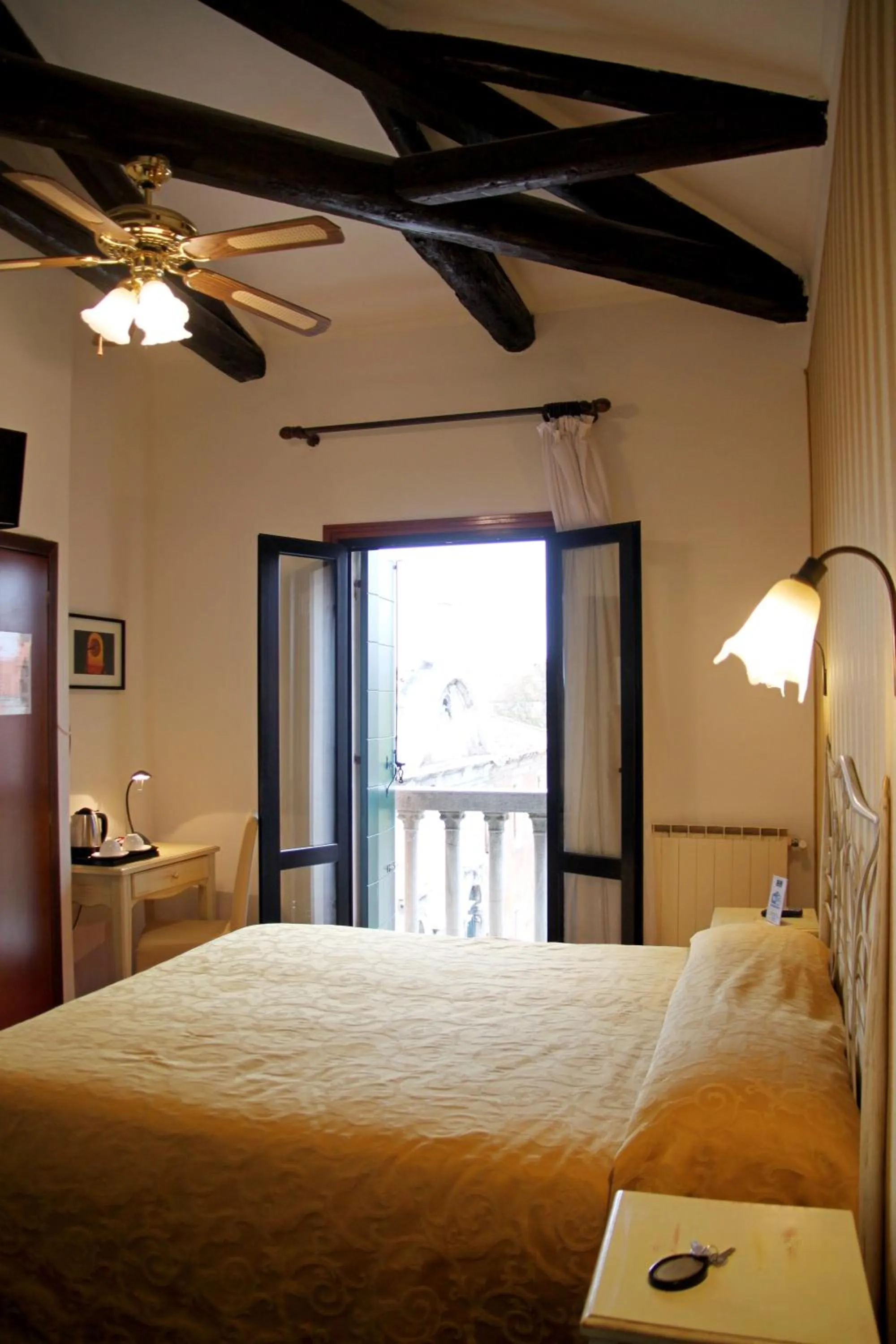 Photo of the whole room, Bed in Al Soffiador