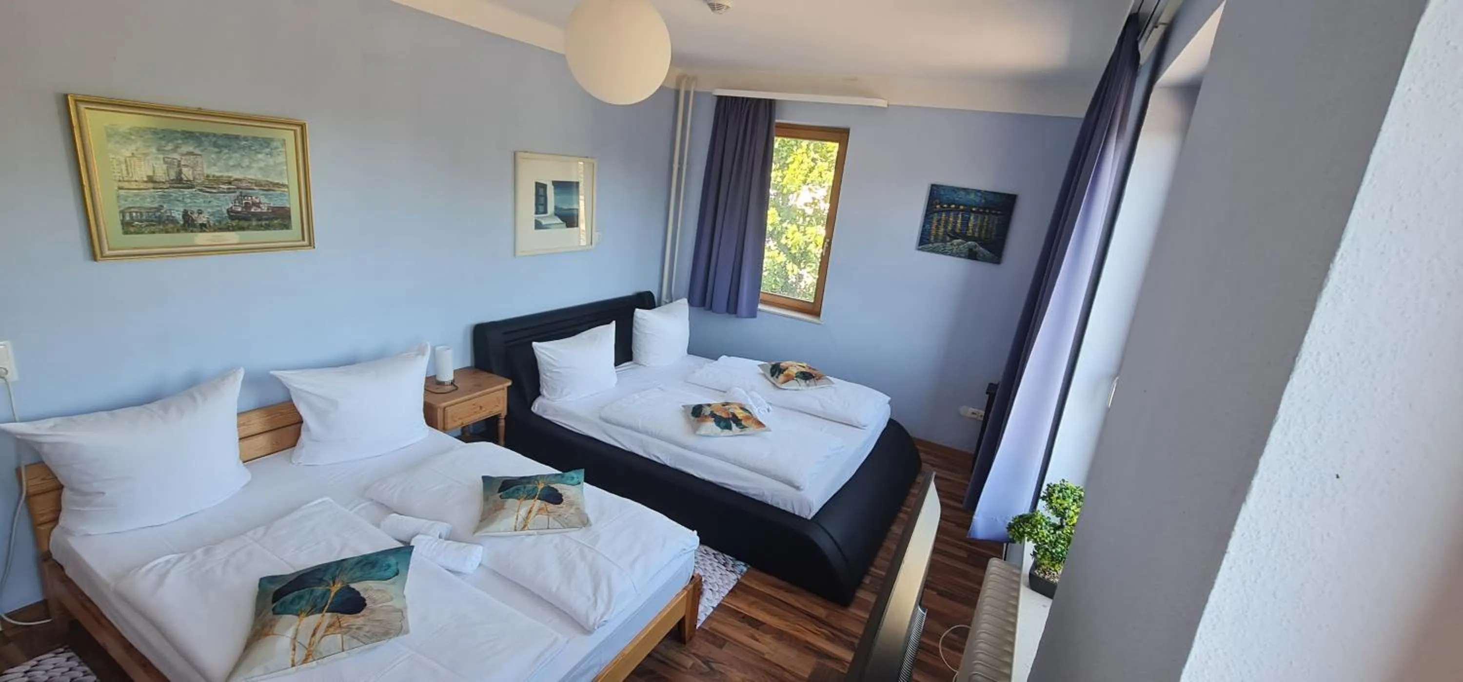 Bed in Hotel Bischoff Winnweiler