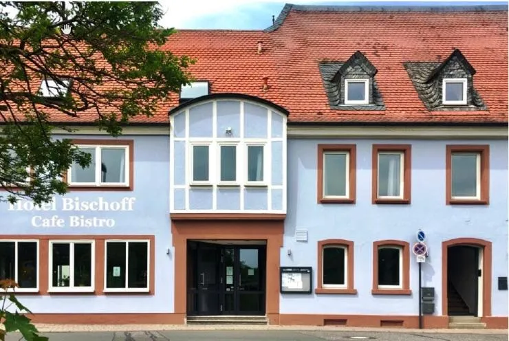 Property building in Hotel Bischoff Winnweiler