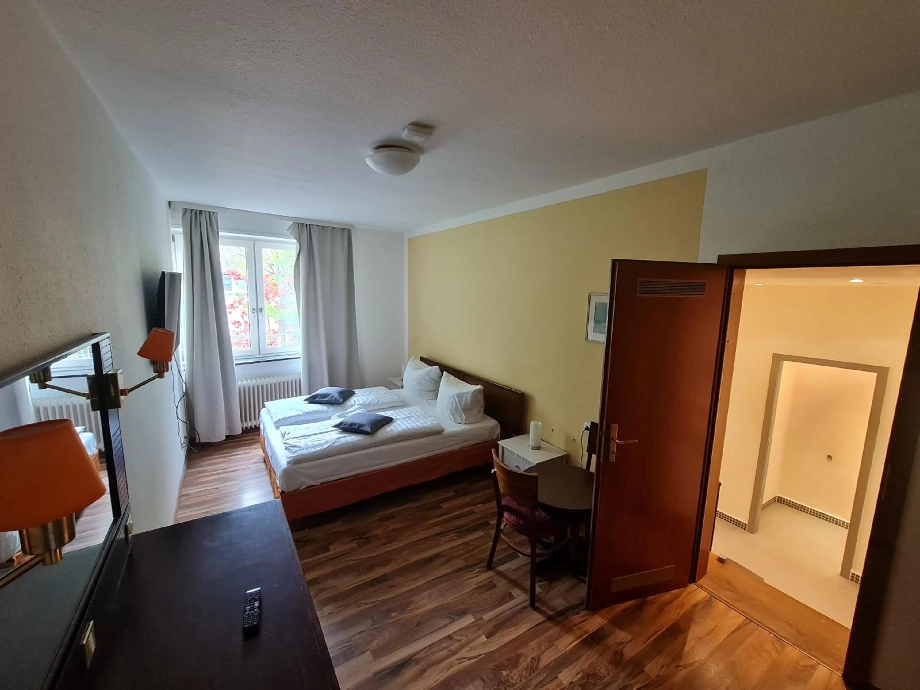 Bed in Hotel Bischoff Winnweiler