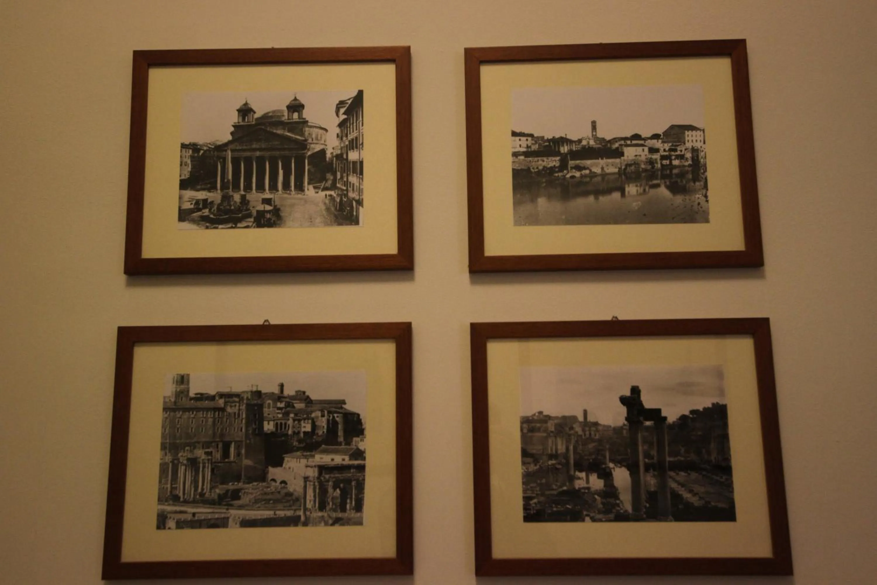 Lobby or reception in Tourist House B&B