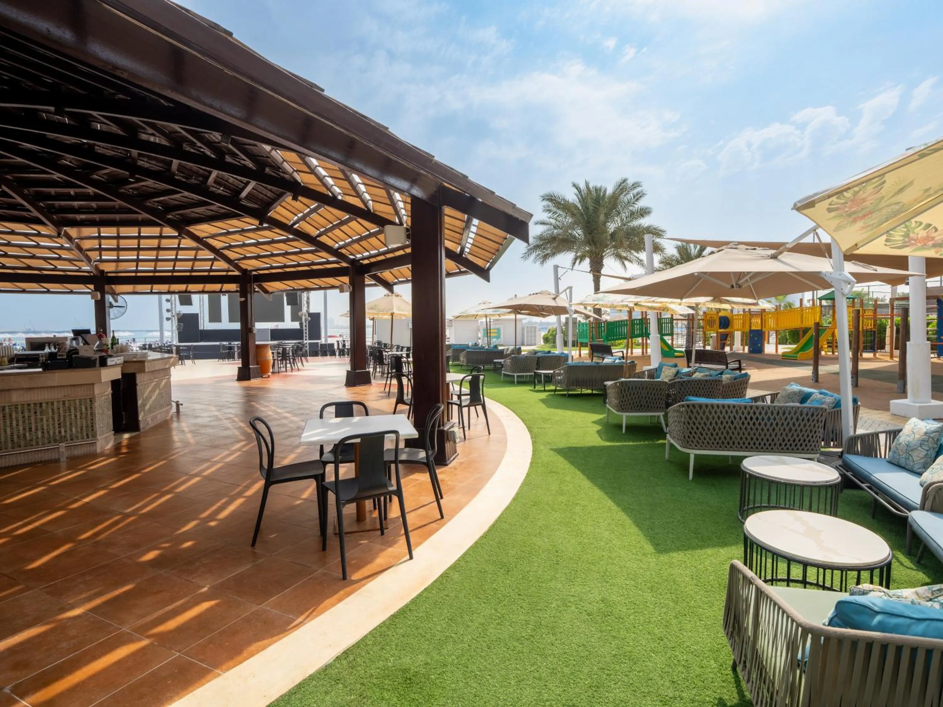 Lounge or bar in Rixos Bab Al Bahr - Ultra All Inclusive