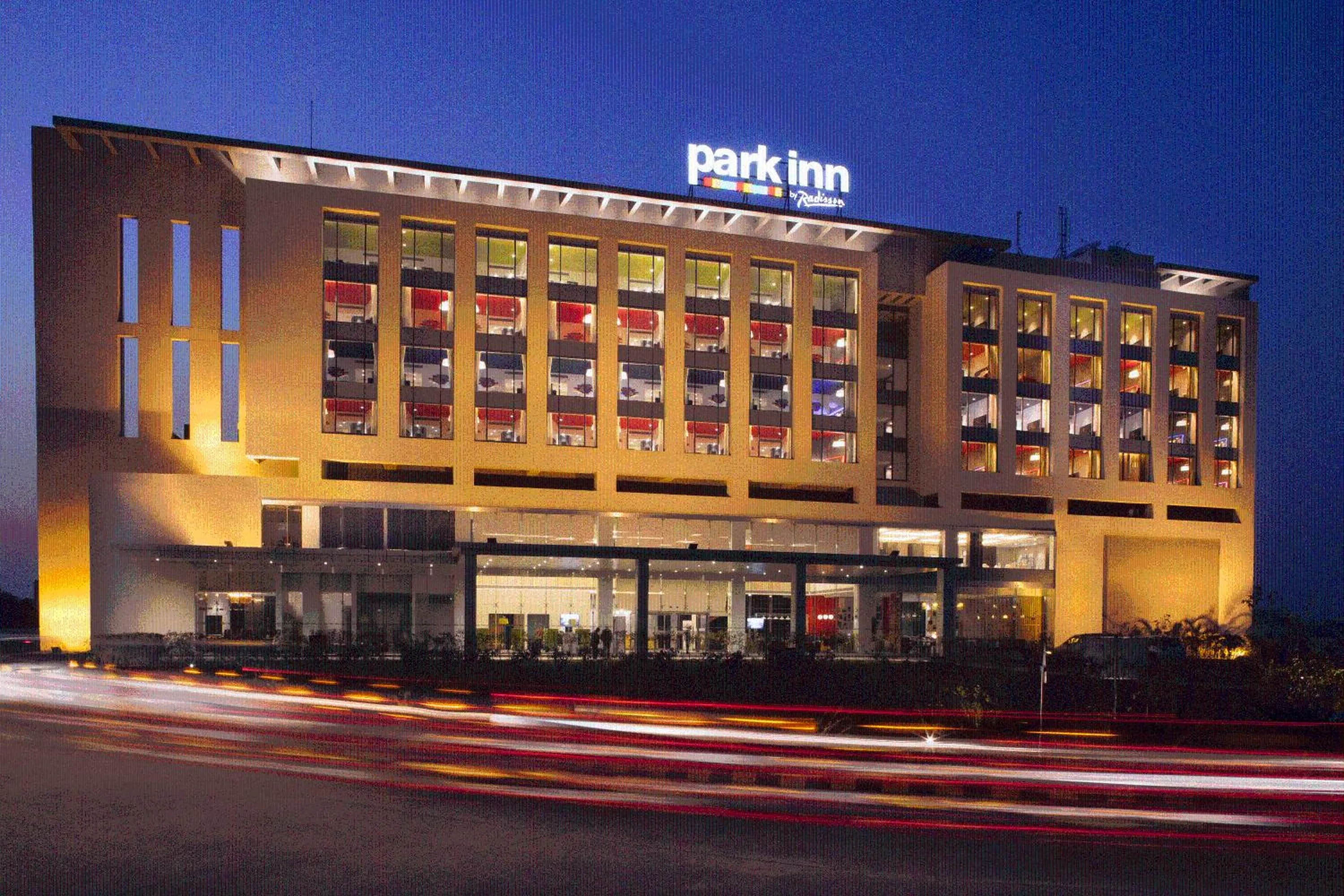 Facade/entrance in Park Inn By Radisson Gurgaon Bilaspur