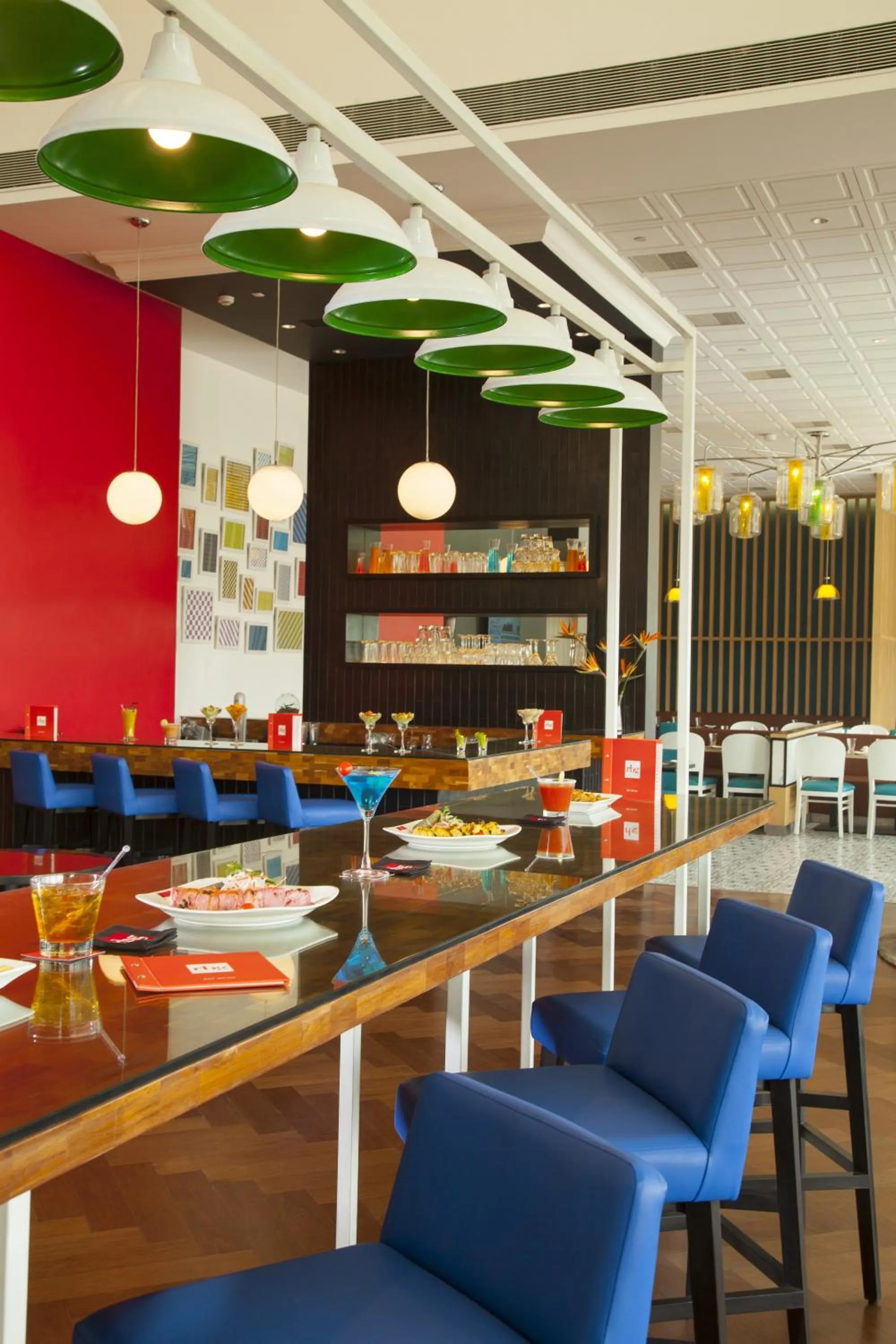 Restaurant/places to eat in Park Inn By Radisson Gurgaon Bilaspur