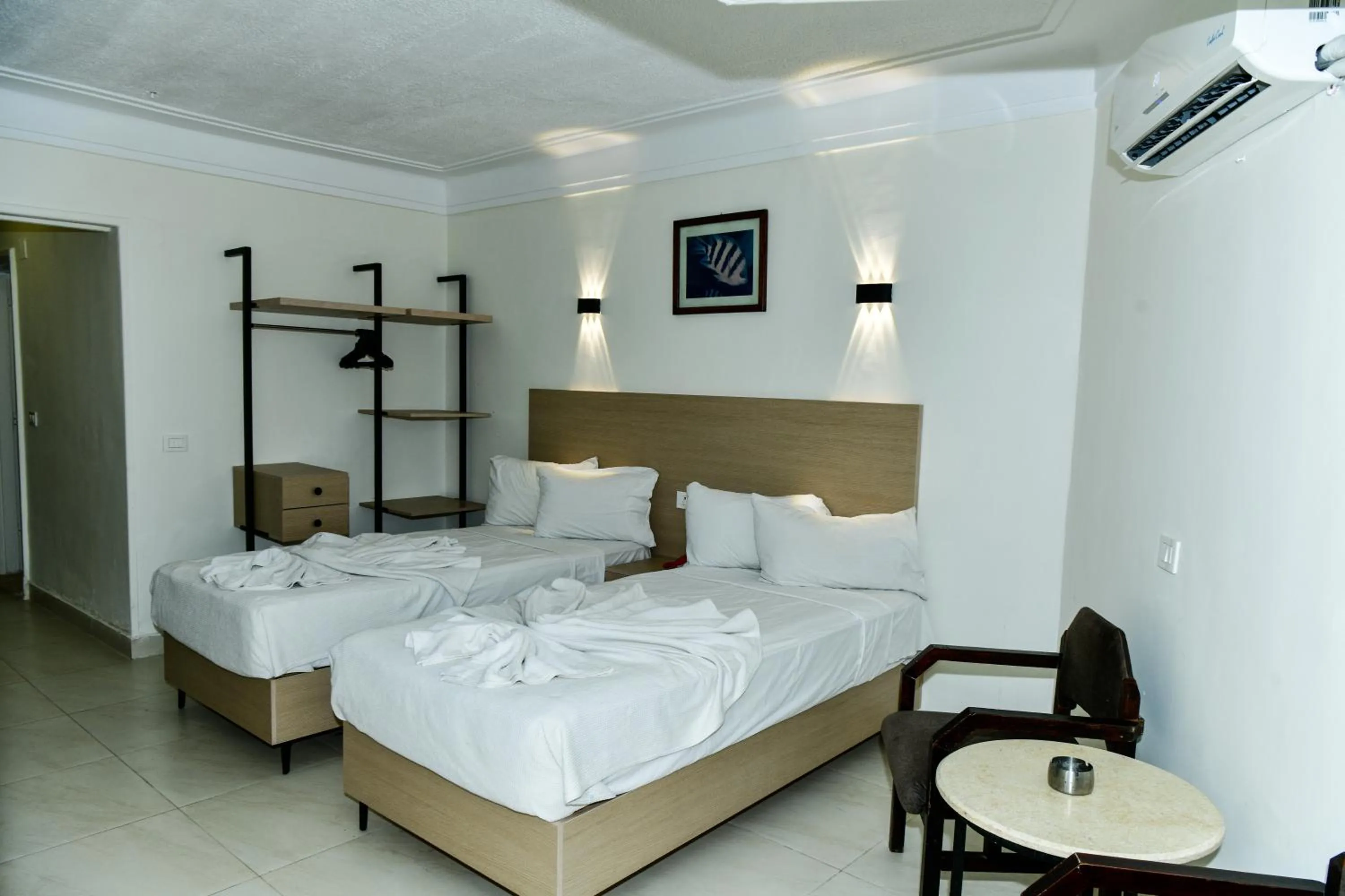 Photo of the whole room, Bed in Regency Hotel Alexandria