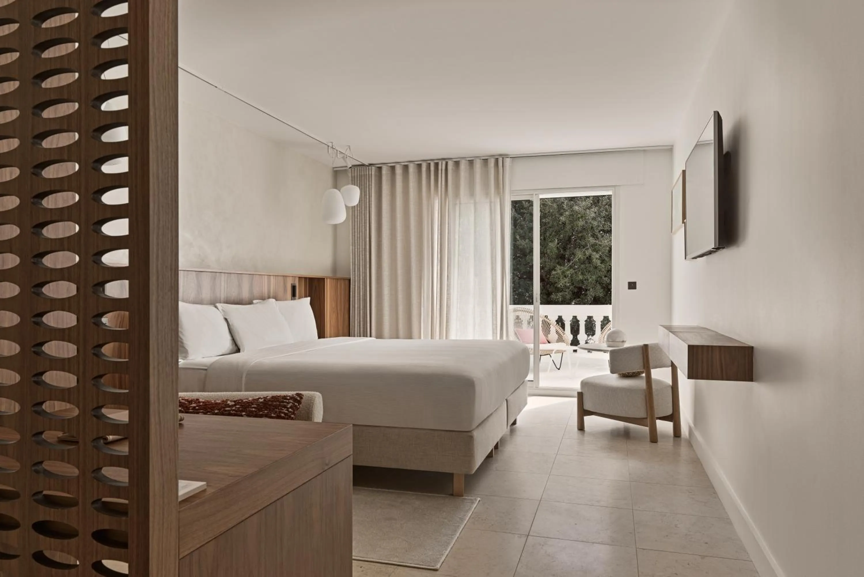 Patio, Bed in Le Petit Nice - Passedat