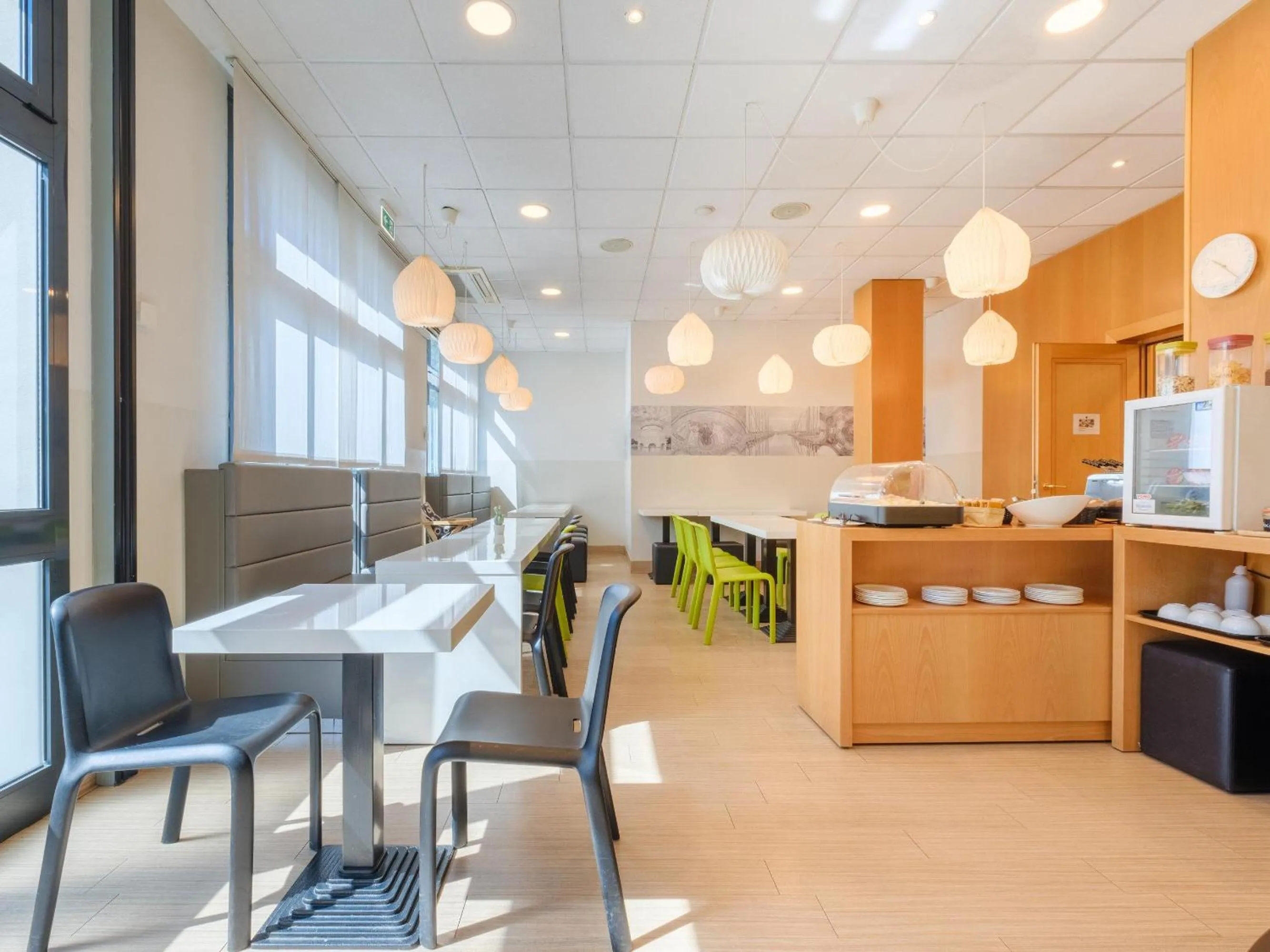 Lobby or reception in B&B Hotel Ravenna